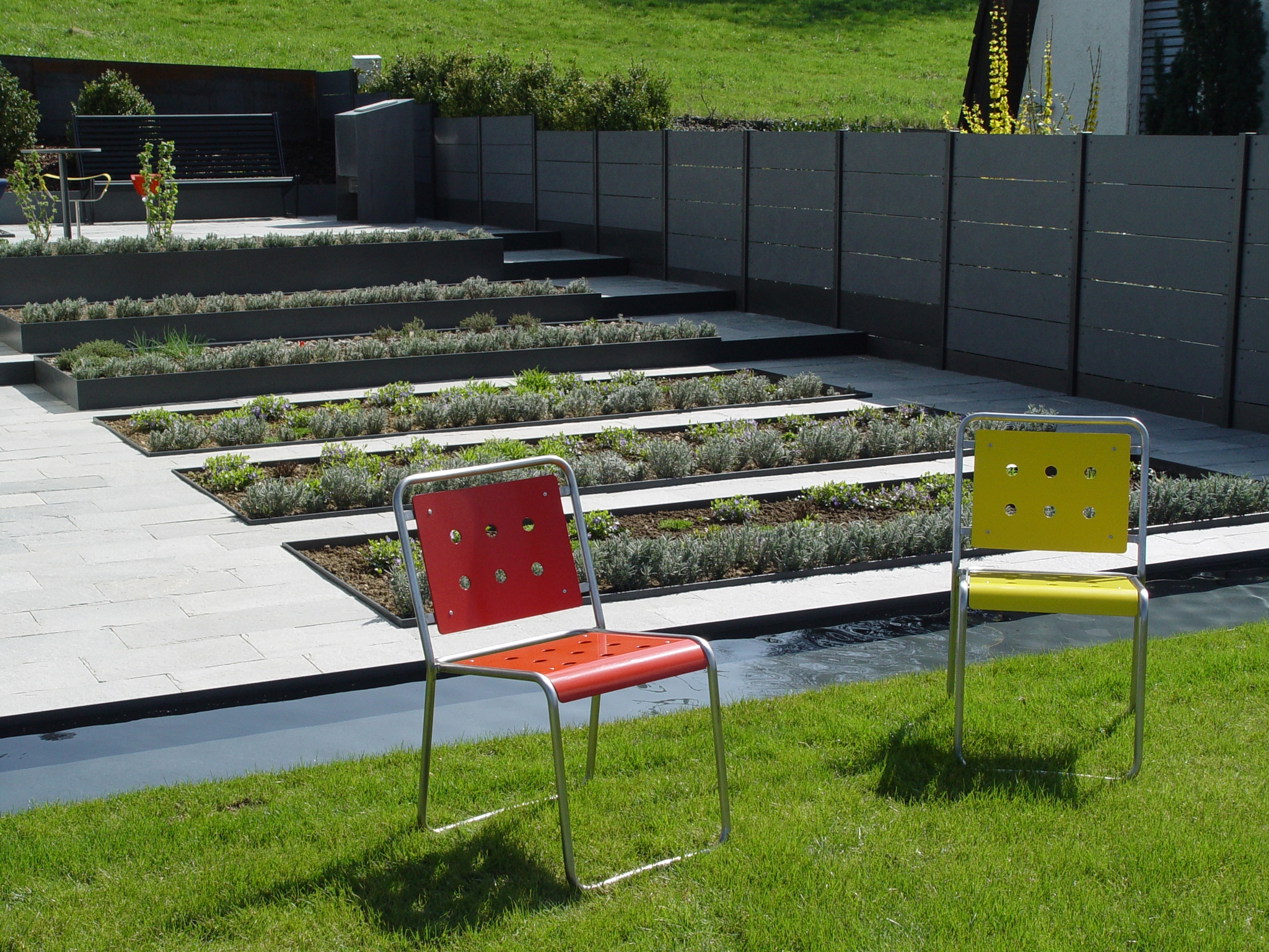 Vertoon produk Stella Chair with sled base van vervaardiger BURRI