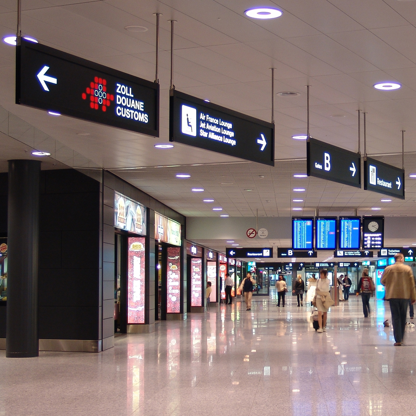 Mostra il prodotto Signage system - Pedestrian Wayfinding - Suspended del produttore BURRI
