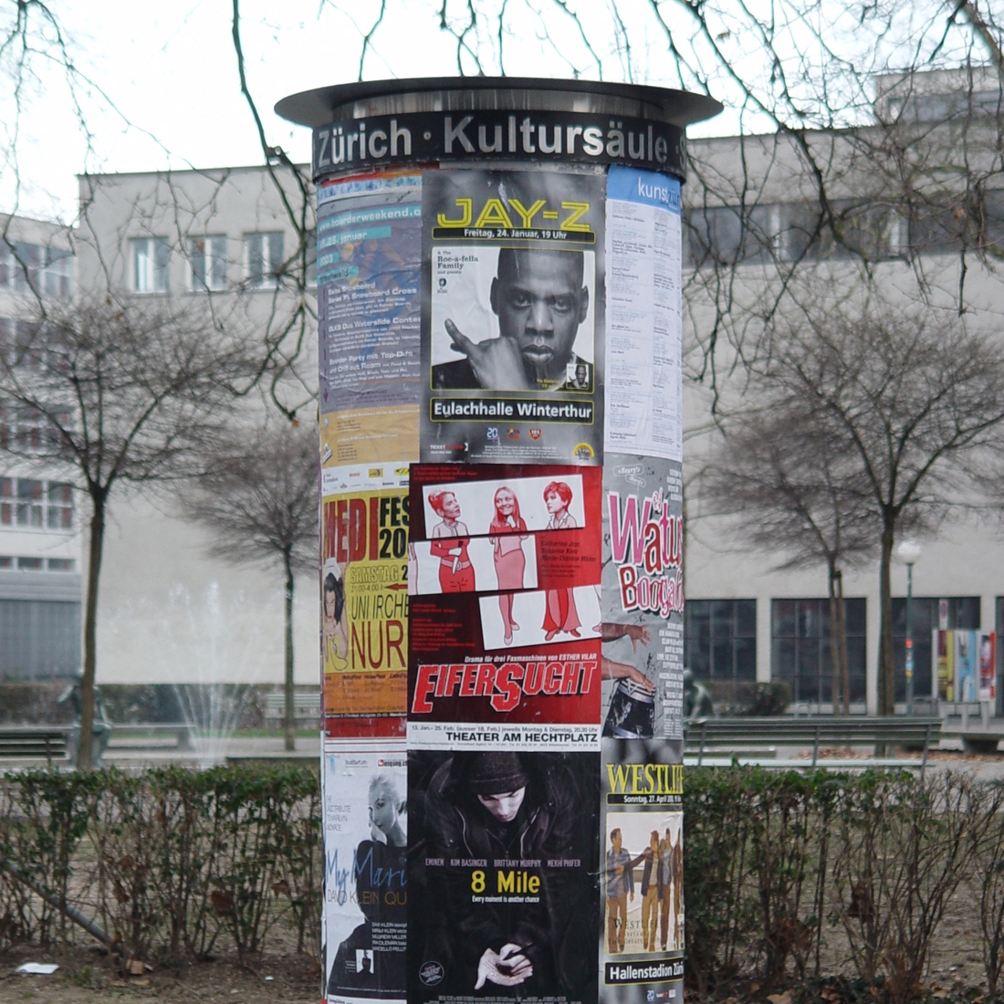 Afficher le produit Small poster/advertising pillar du fabricant BURRI