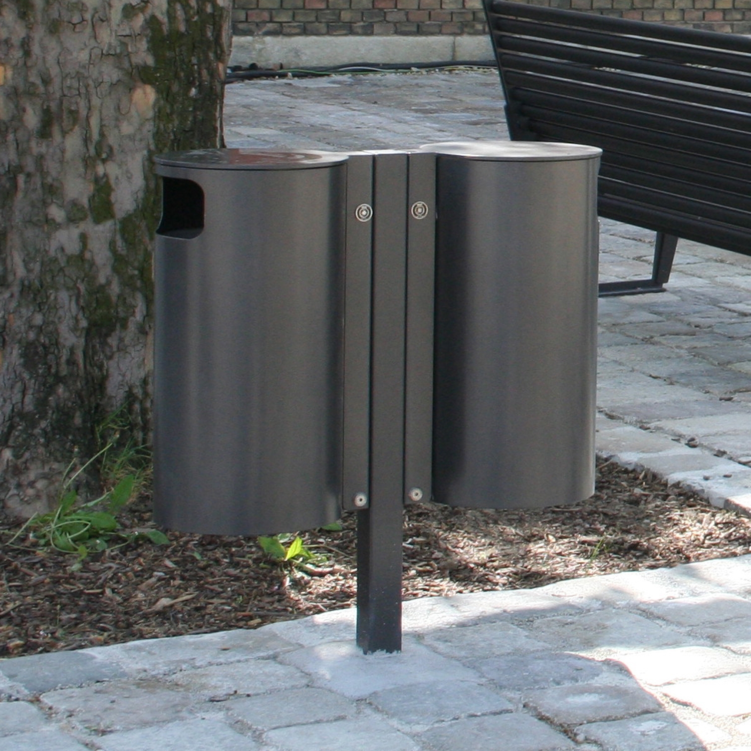 Display product Public Bin from manufacturer BURRI