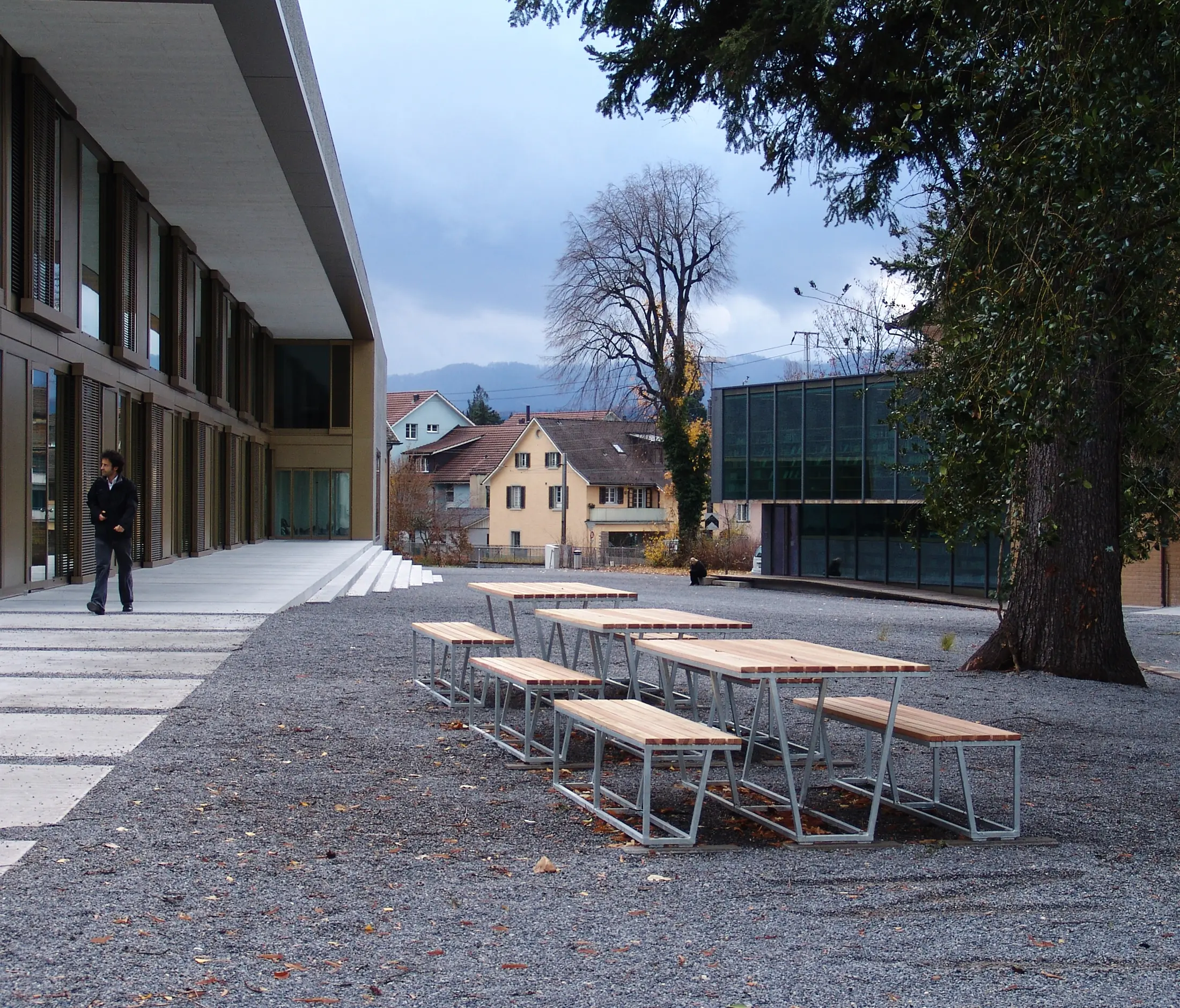 BURRI - Landscape dining table