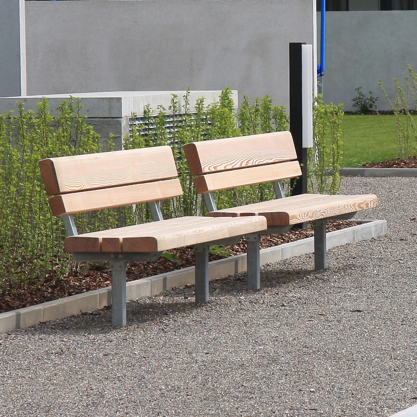 Produkt Park Bank mit Rückenlehne des Herstellers BURRI anzeigen