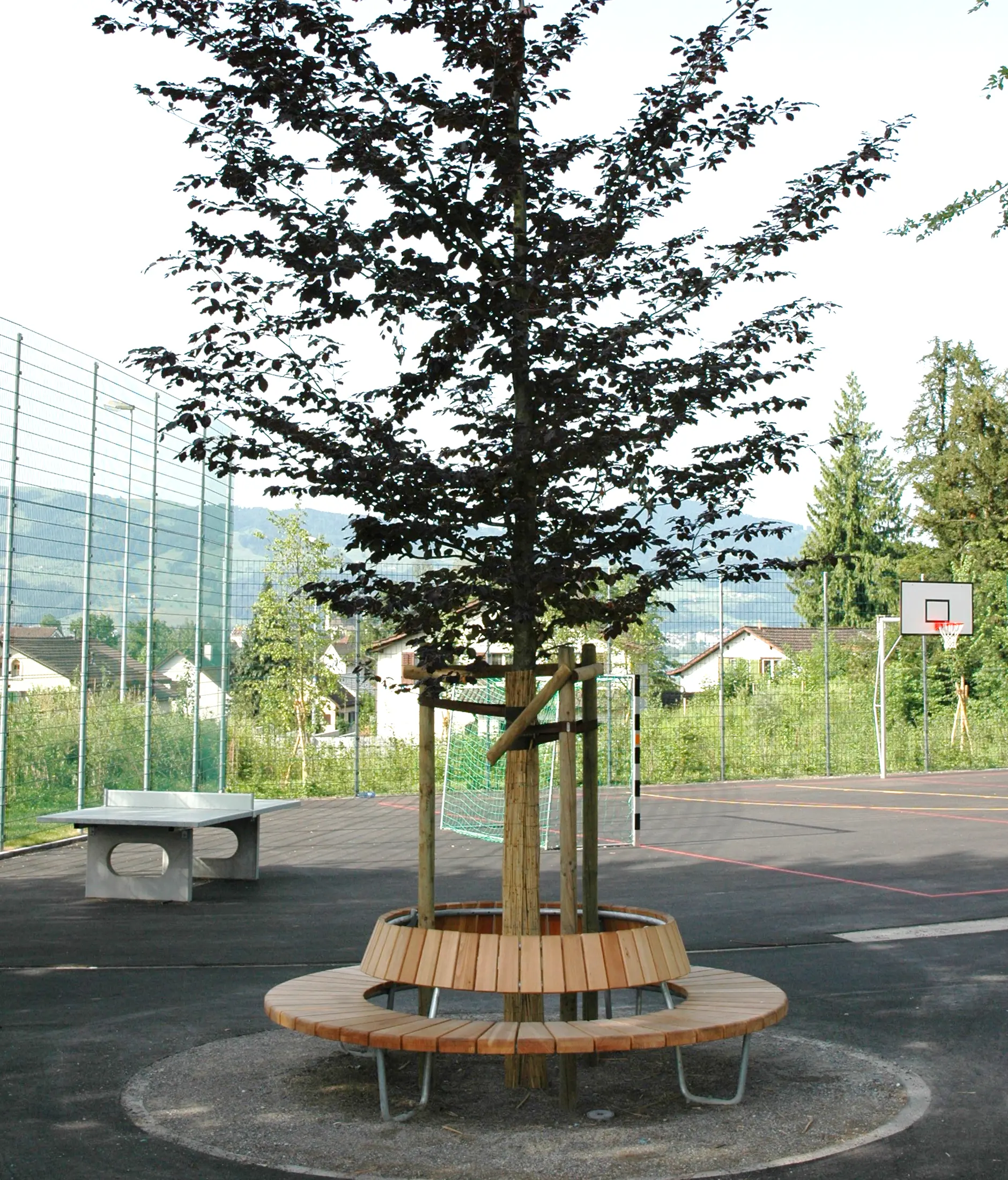 BURRI - Round bench with backrest