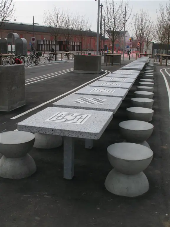 BURRI - Chess and draughts table