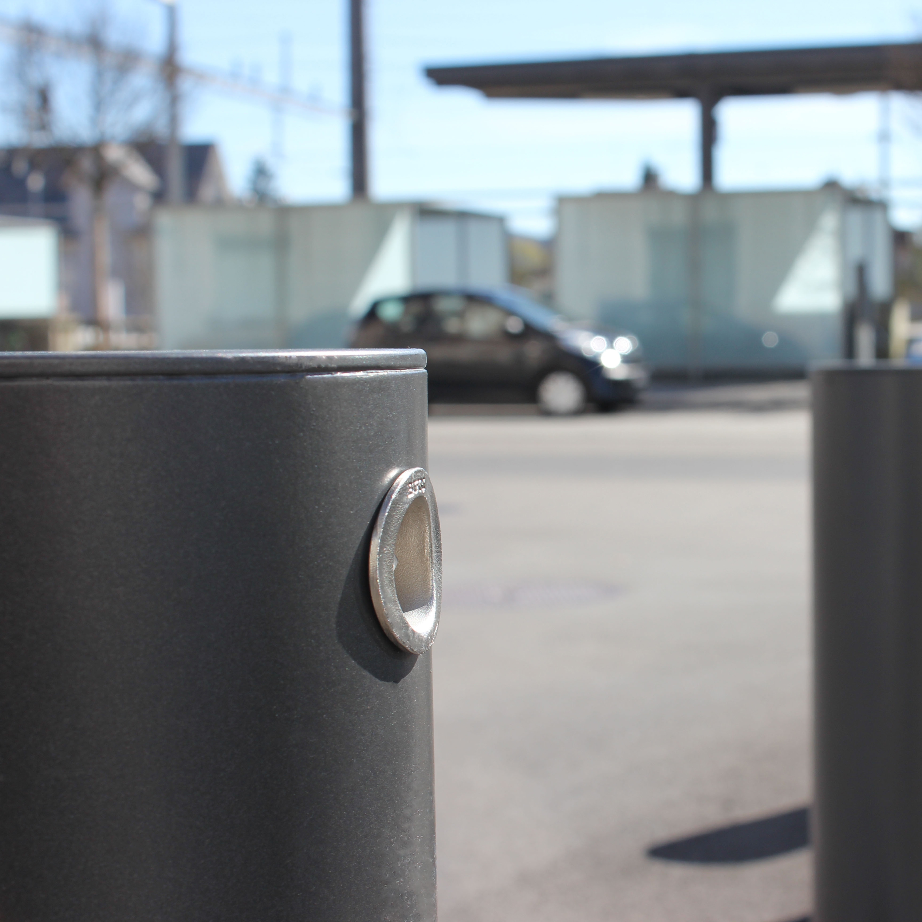 Mostra il prodotto Public Bollard removable barrier post – low-floor bollards del produttore BURRI