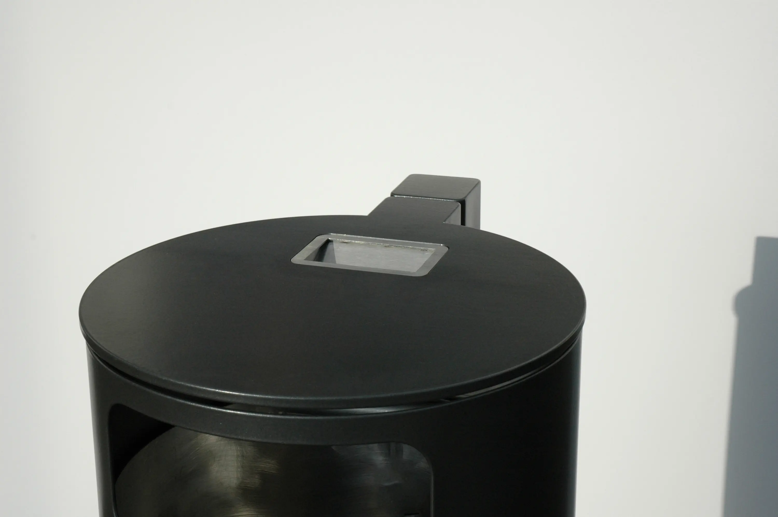 BURRI - Public bin with ashtray