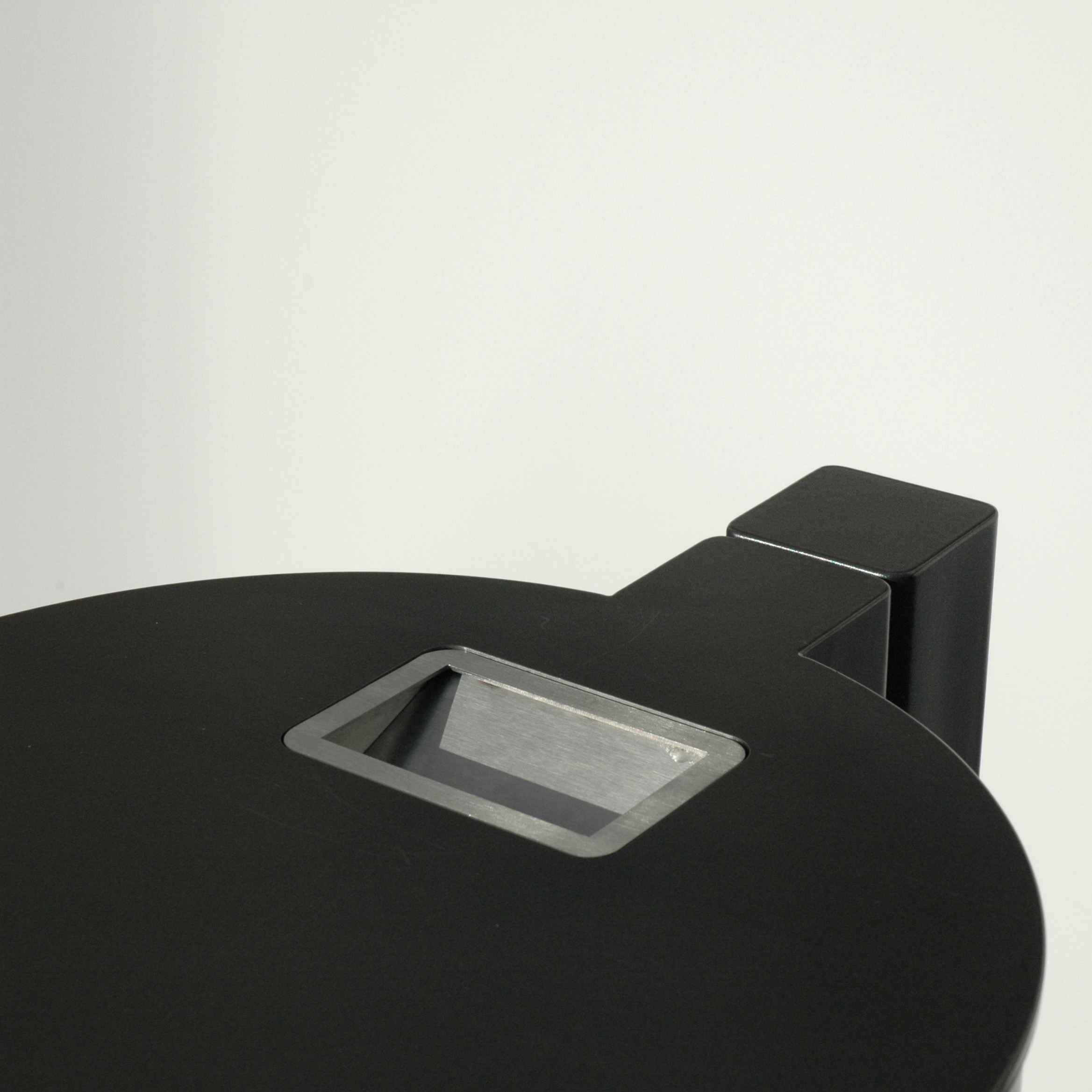 Display product Public bin with ashtray from manufacturer BURRI