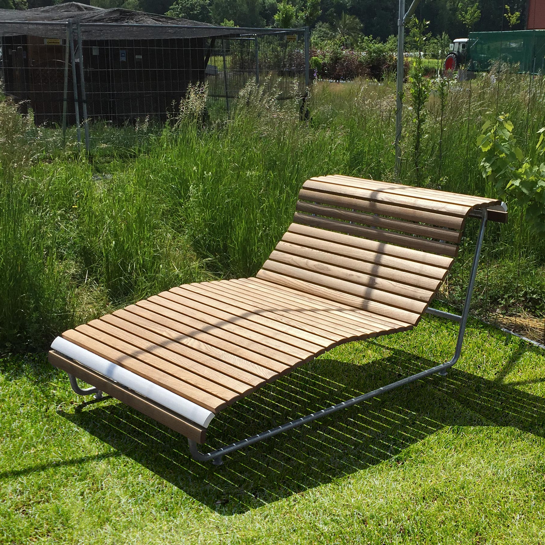 Display product Landi Inclusion lounger from manufacturer BURRI