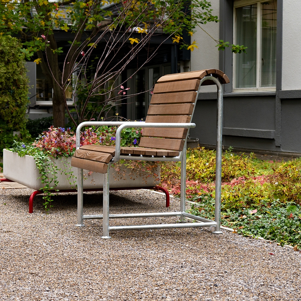 Mostra il prodotto G19 Armchair del produttore BURRI