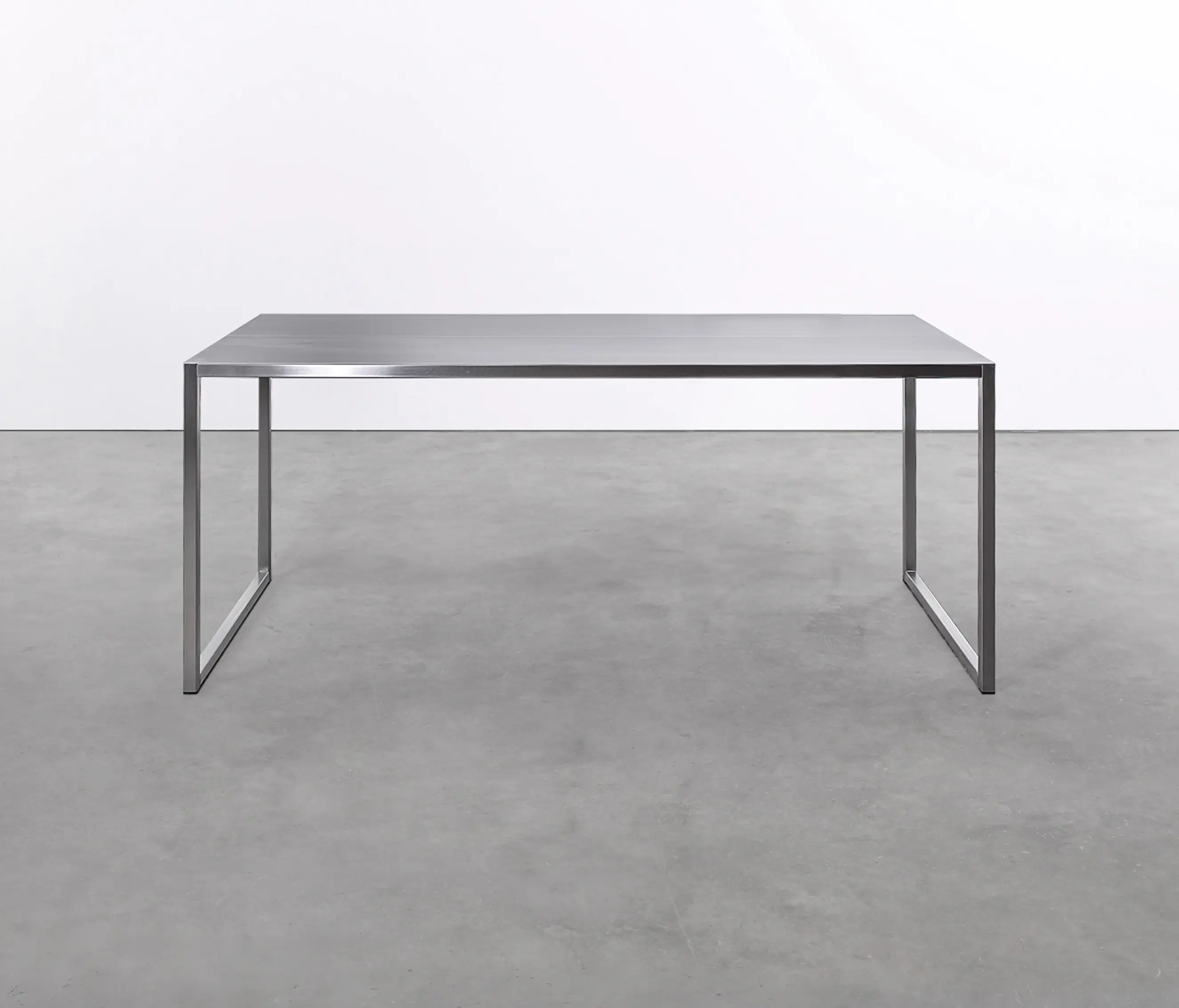 Silvio Rohrmoser - at_02 Table (Living)