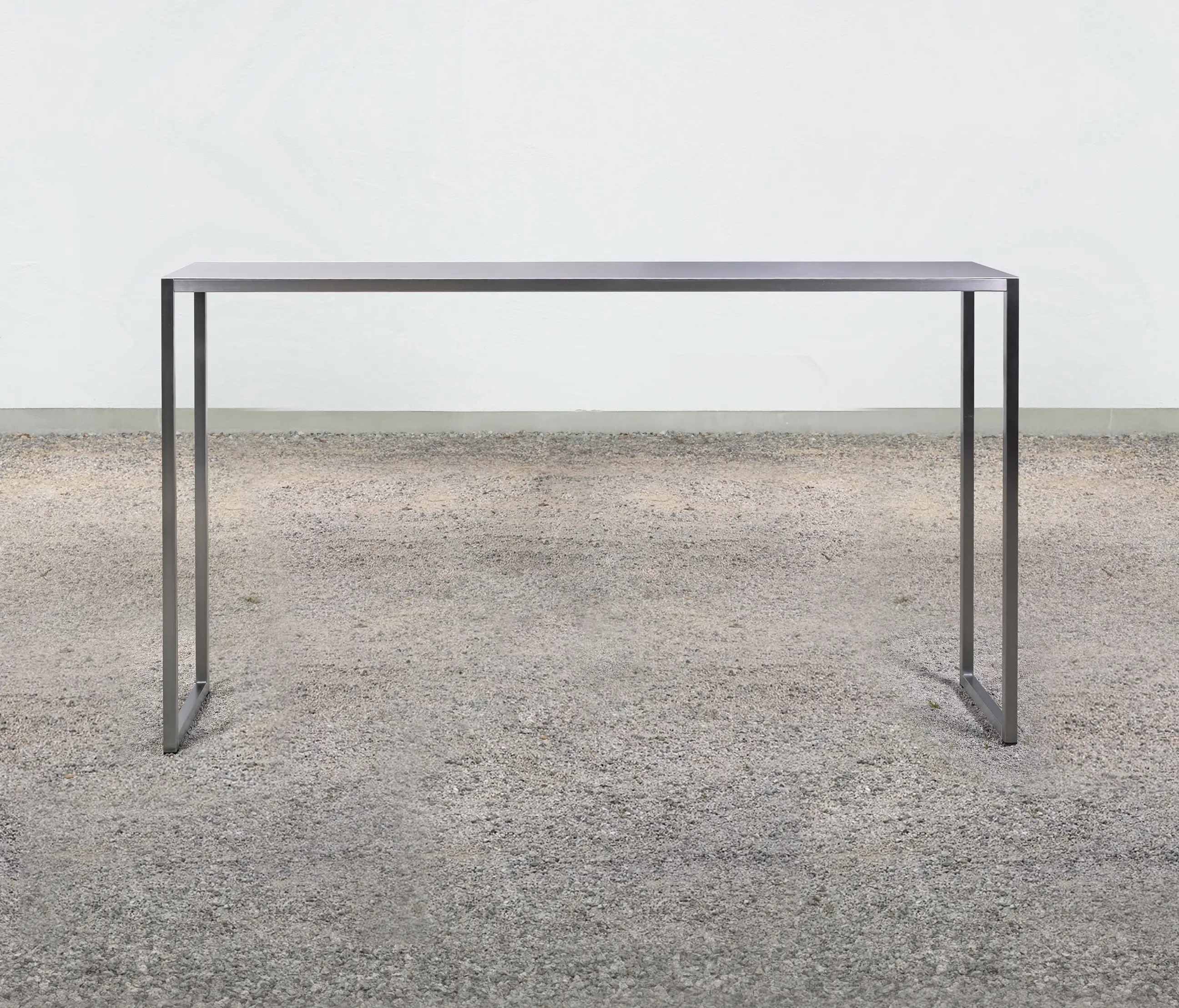 Silvio Rohrmoser - at_07 Table