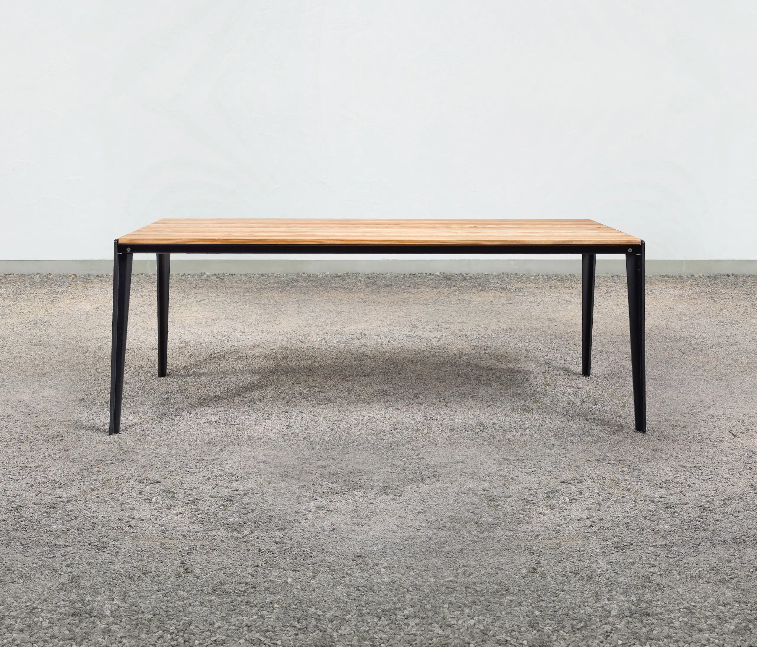 Silvio Rohrmoser - at_14 Table