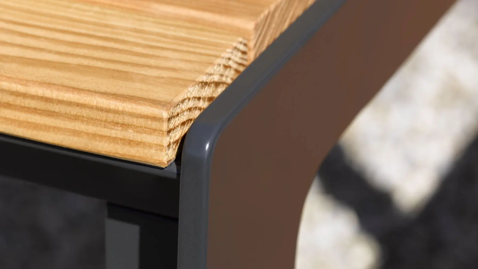Silvio Rohrmoser - on_14 Bench
