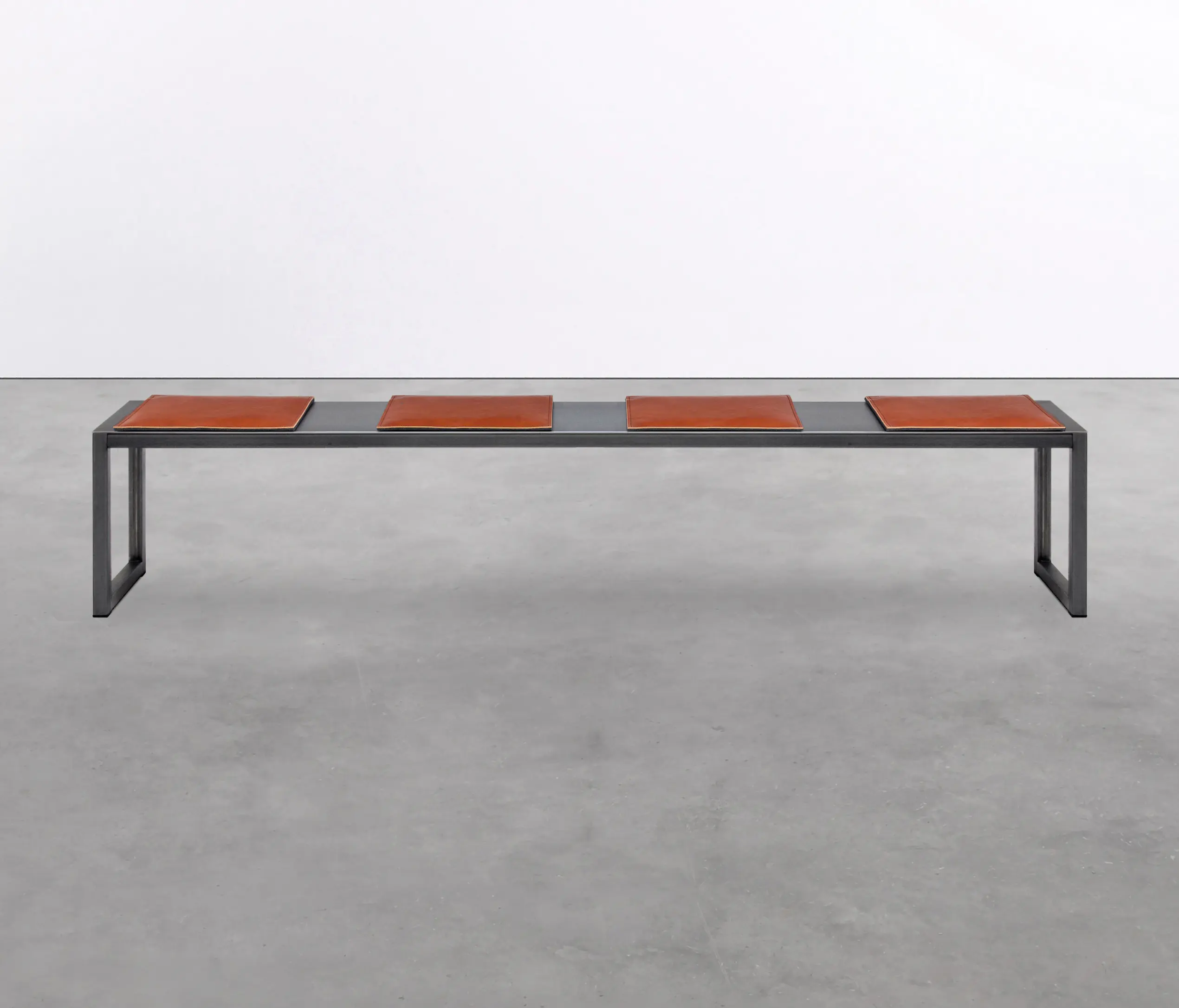 Silvio Rohrmoser - on_01 Bench