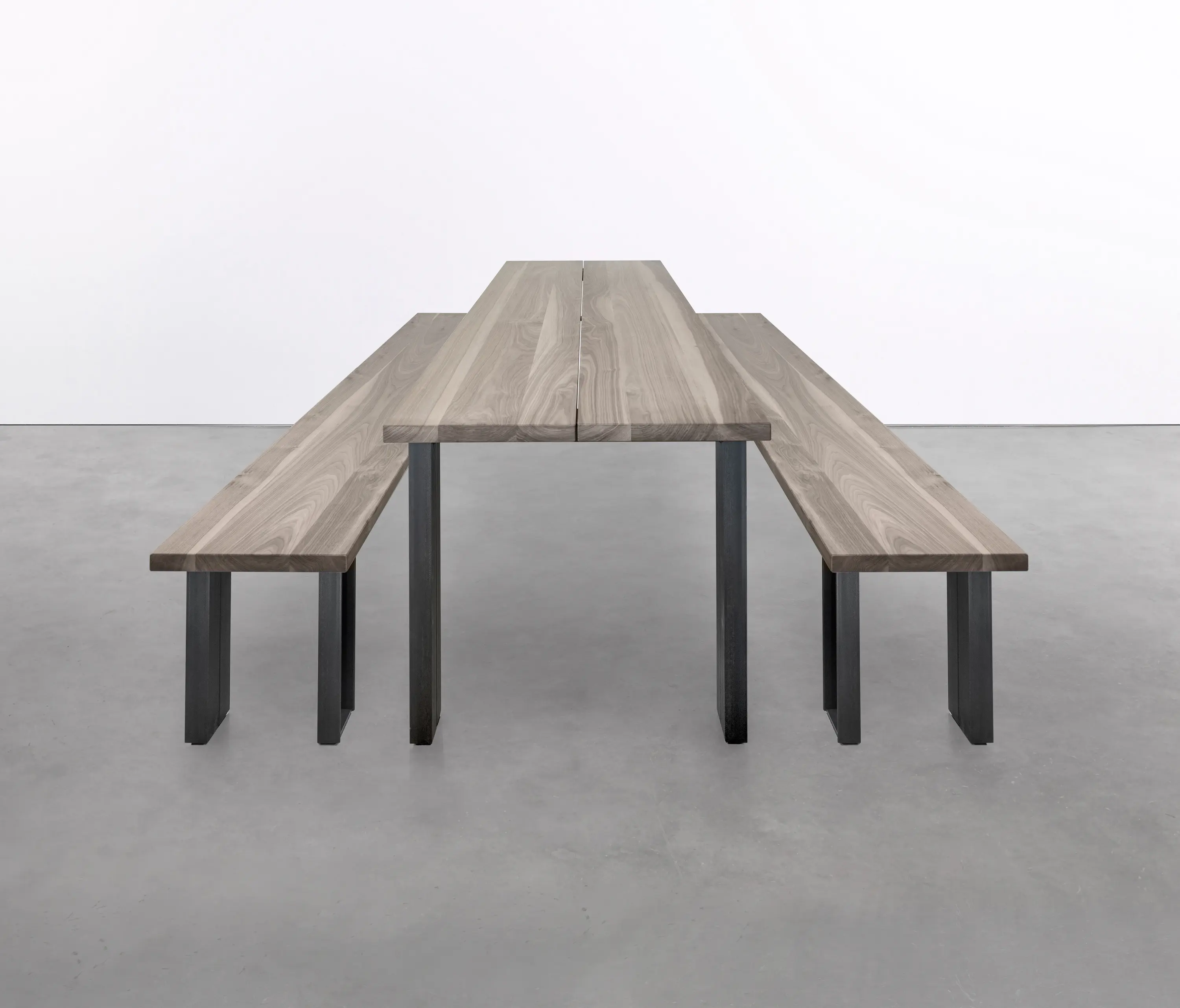 Silvio Rohrmoser - on_09 Bench