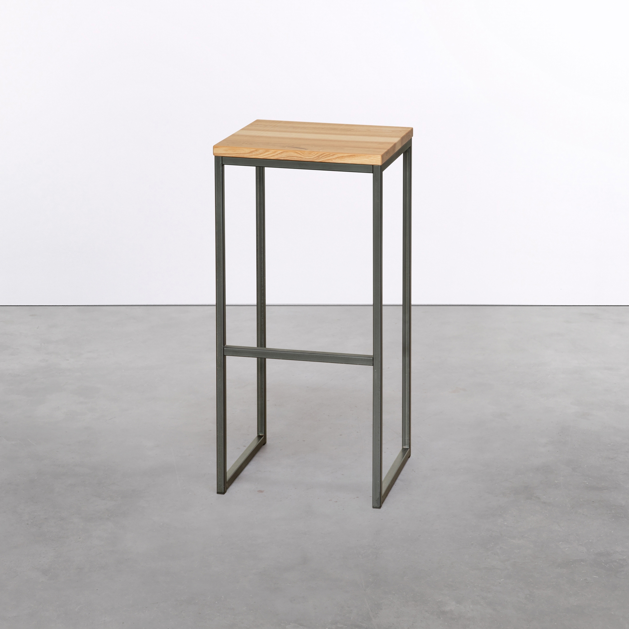 Display product on_03 Stool from manufacturer Silvio Rohrmoser