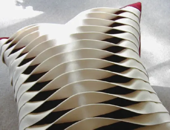 ANNE KYYRÖ QUINN - Twist cushion