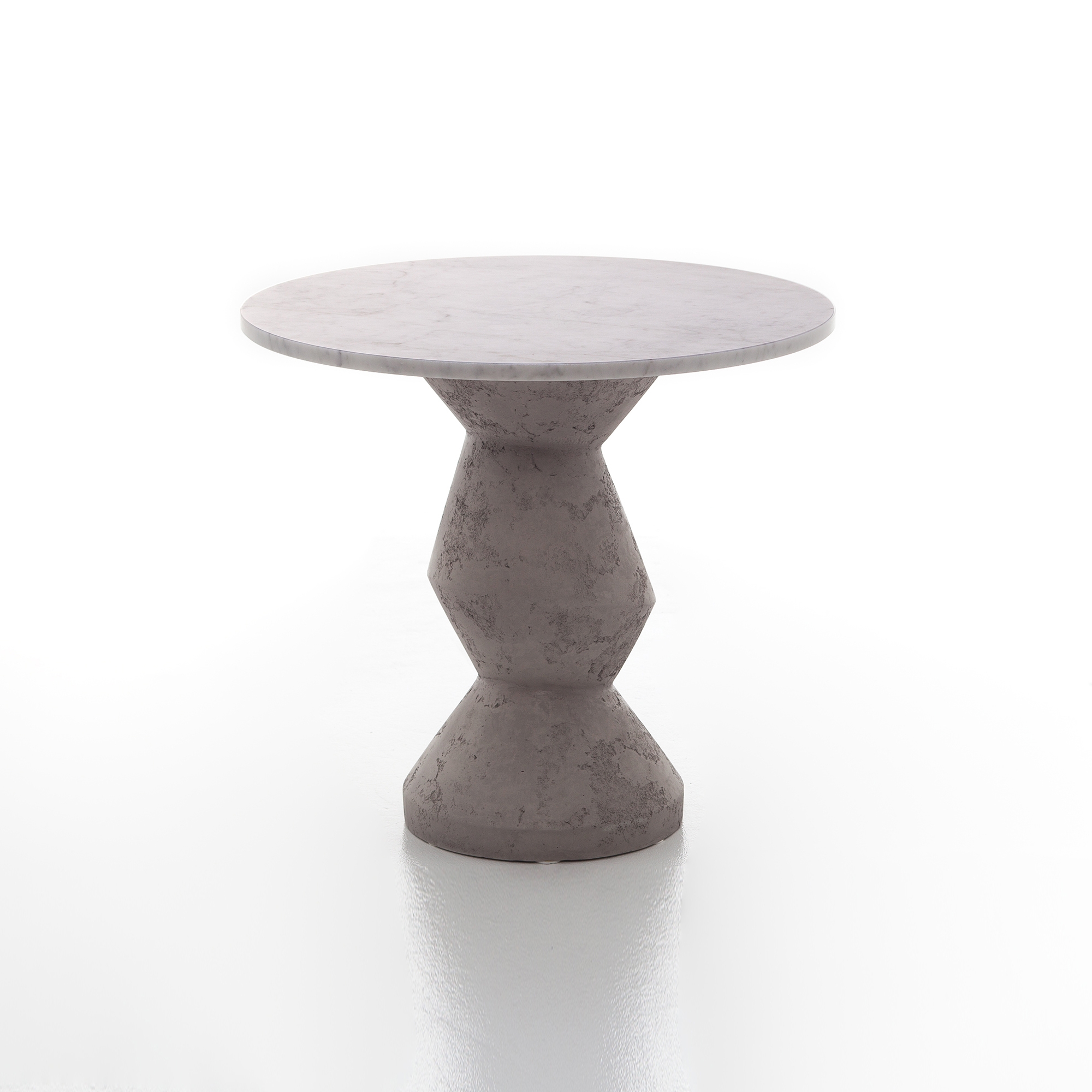 Display product Inout 838 from manufacturer Gervasoni