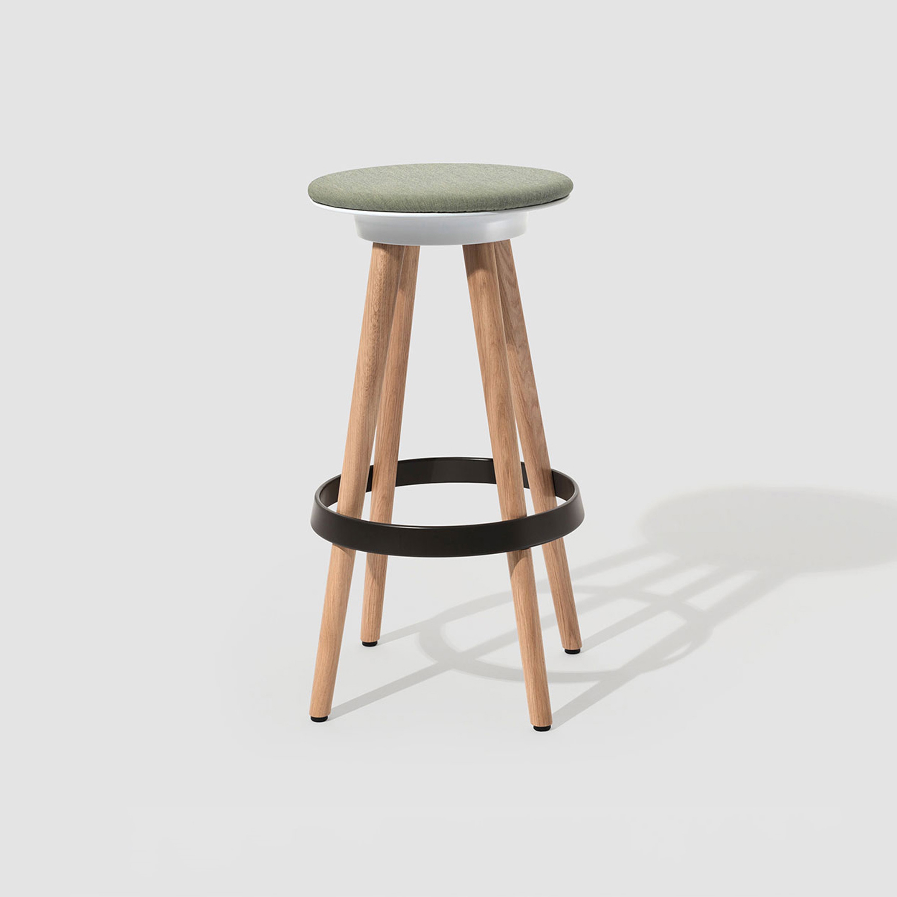 Mostra il prodotto TIMBA Stool high del produttore Bene