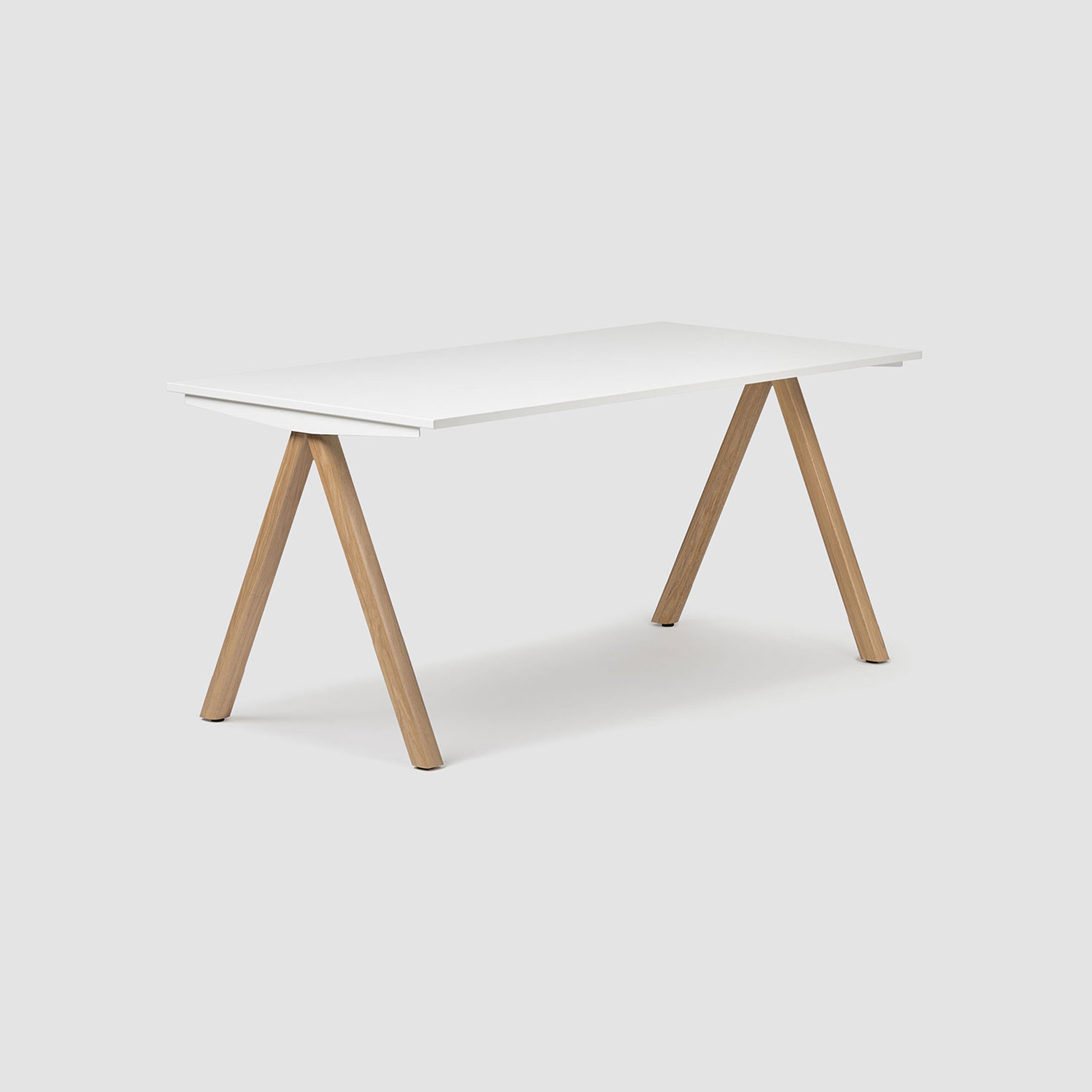 Vertoon produk DELTA PURE by Bene van vervaardiger Bene