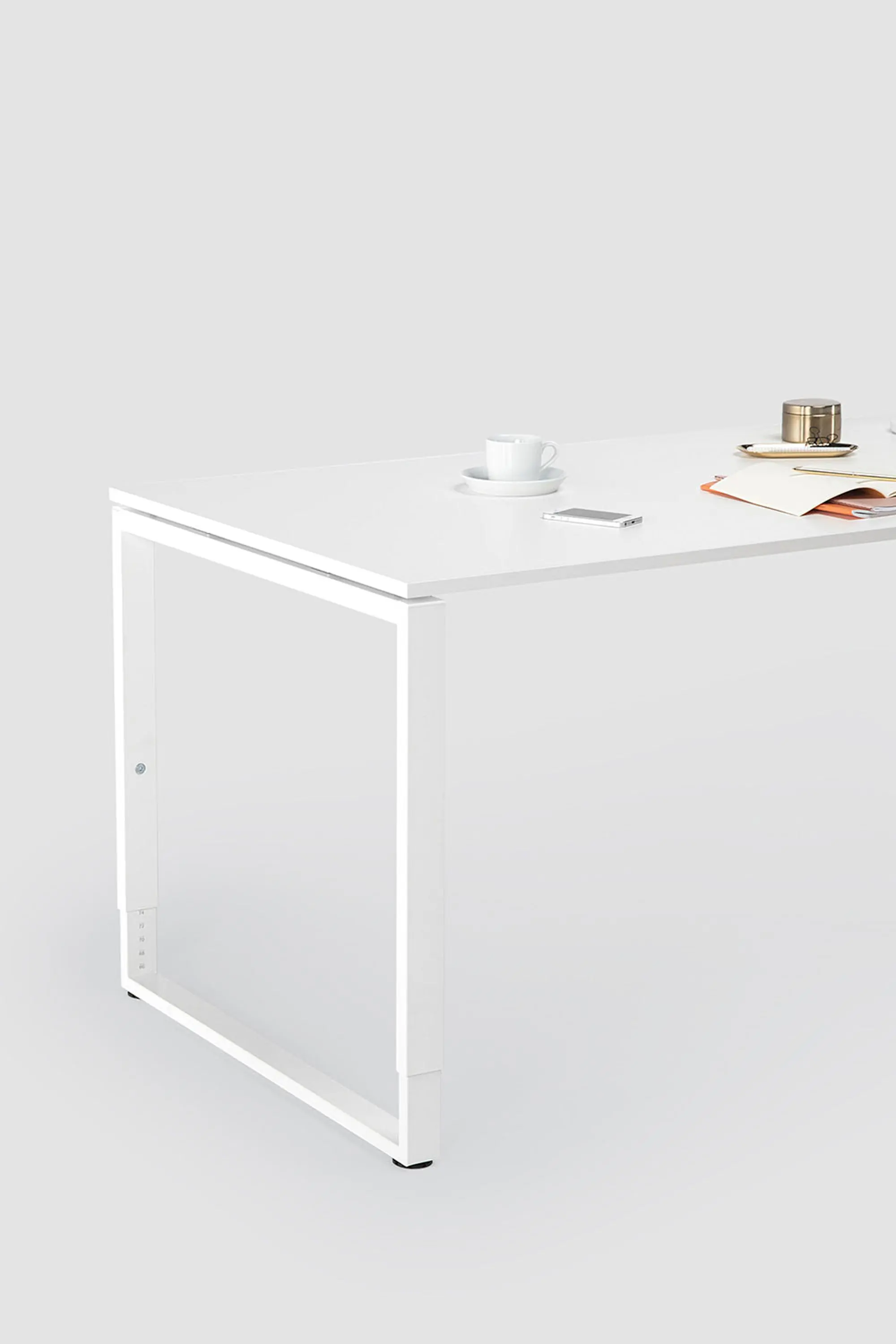 Bene - SQUARE Workstation