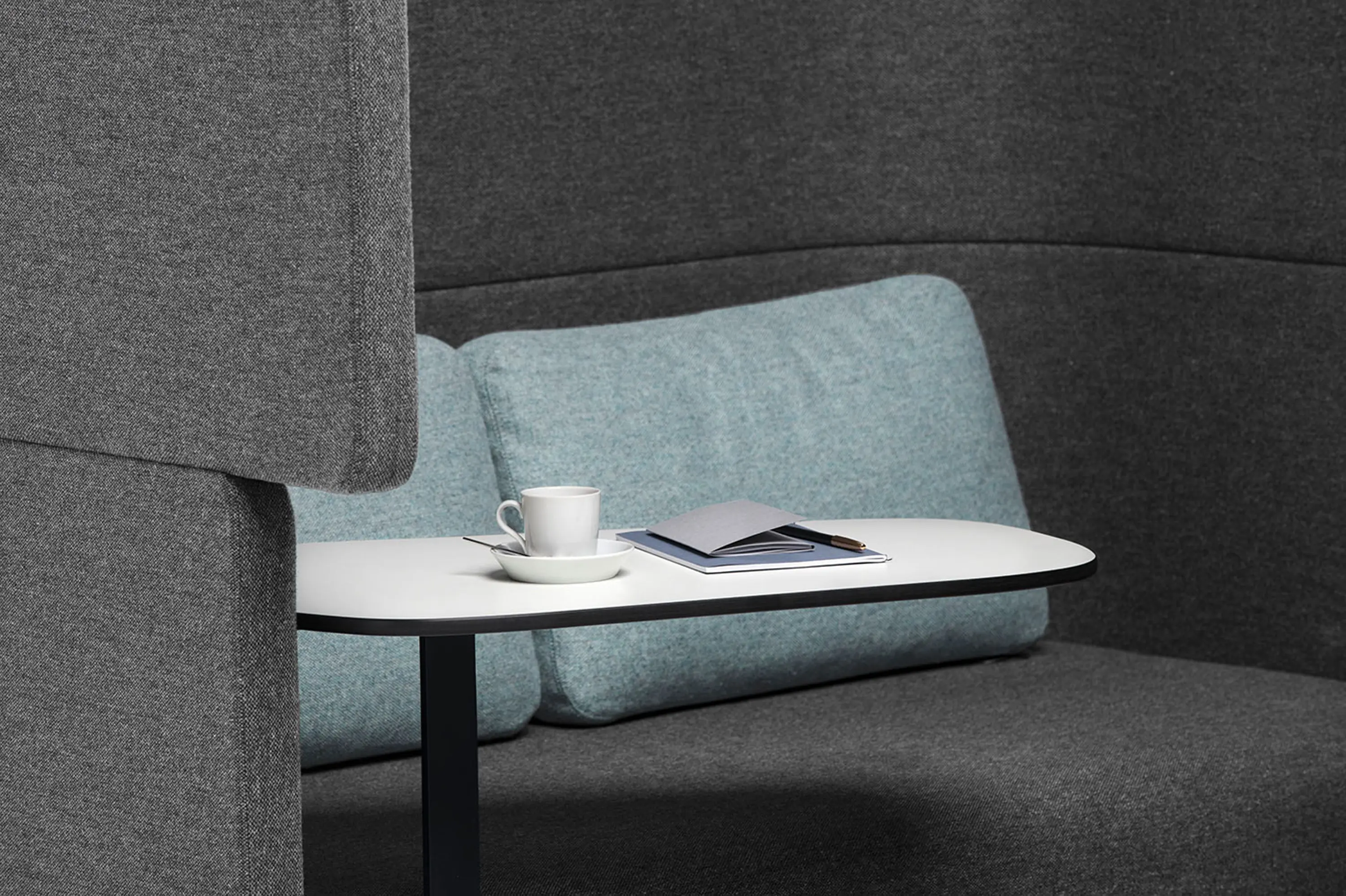 Bene - DOCKLANDS Dock-In Lounge