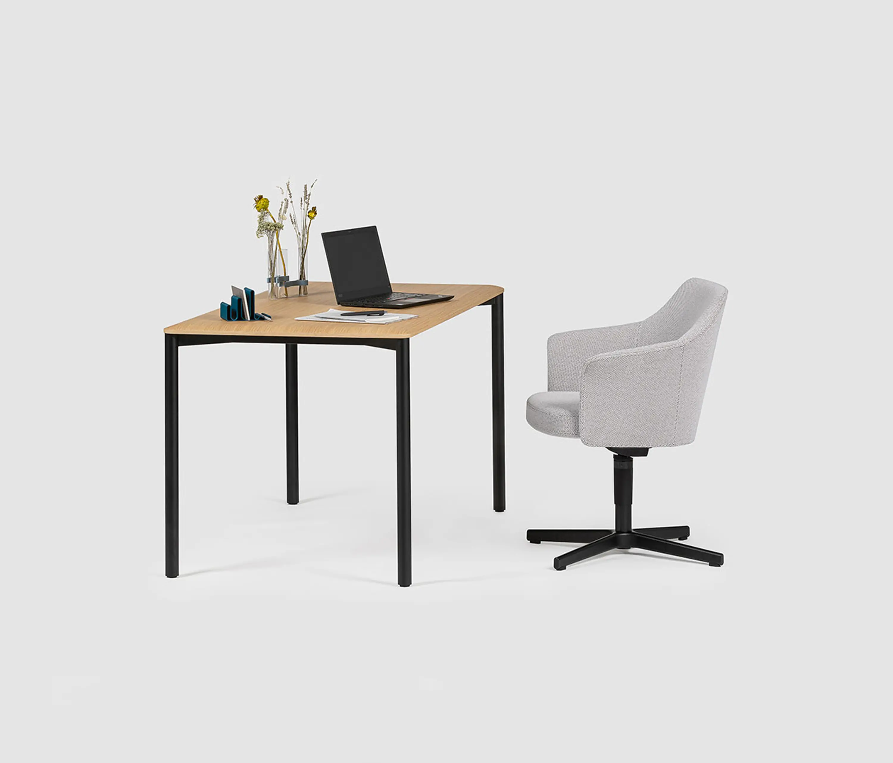 Bene - PORTS Table Slim