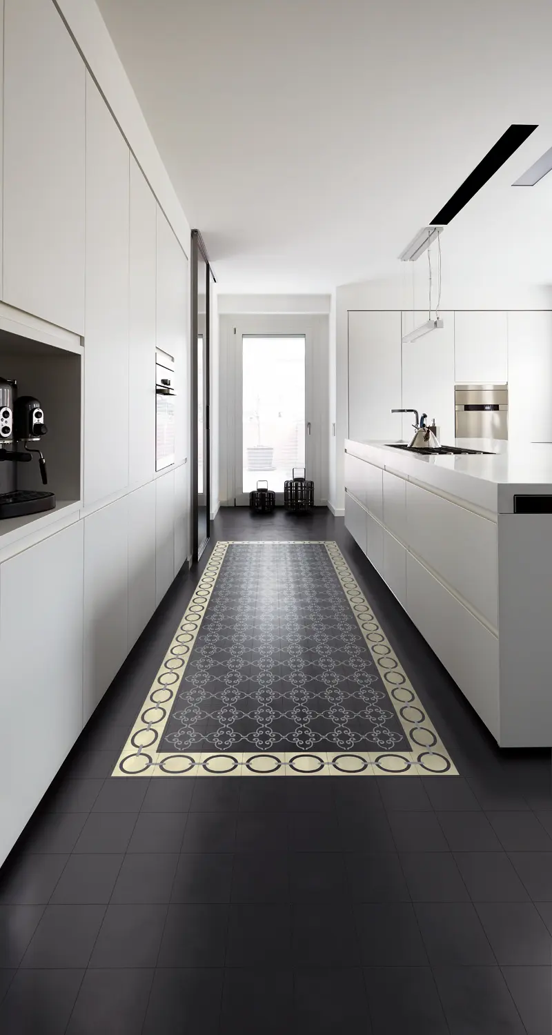 Bisazza - I Fregi Necklace Seattle (A+B)