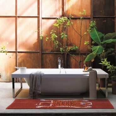 BATH TUBS