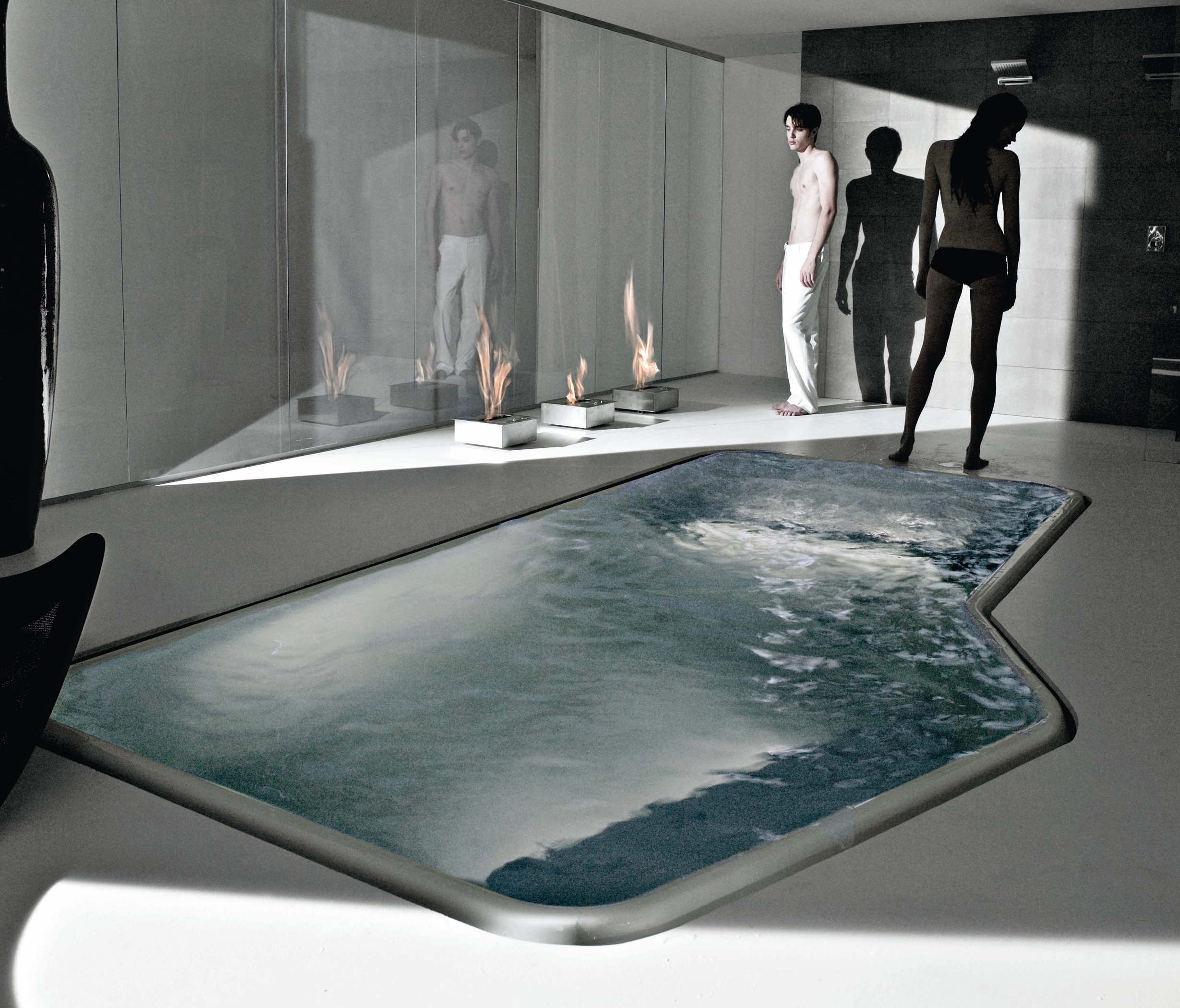 Display product Minipool with plates from manufacturer Kos