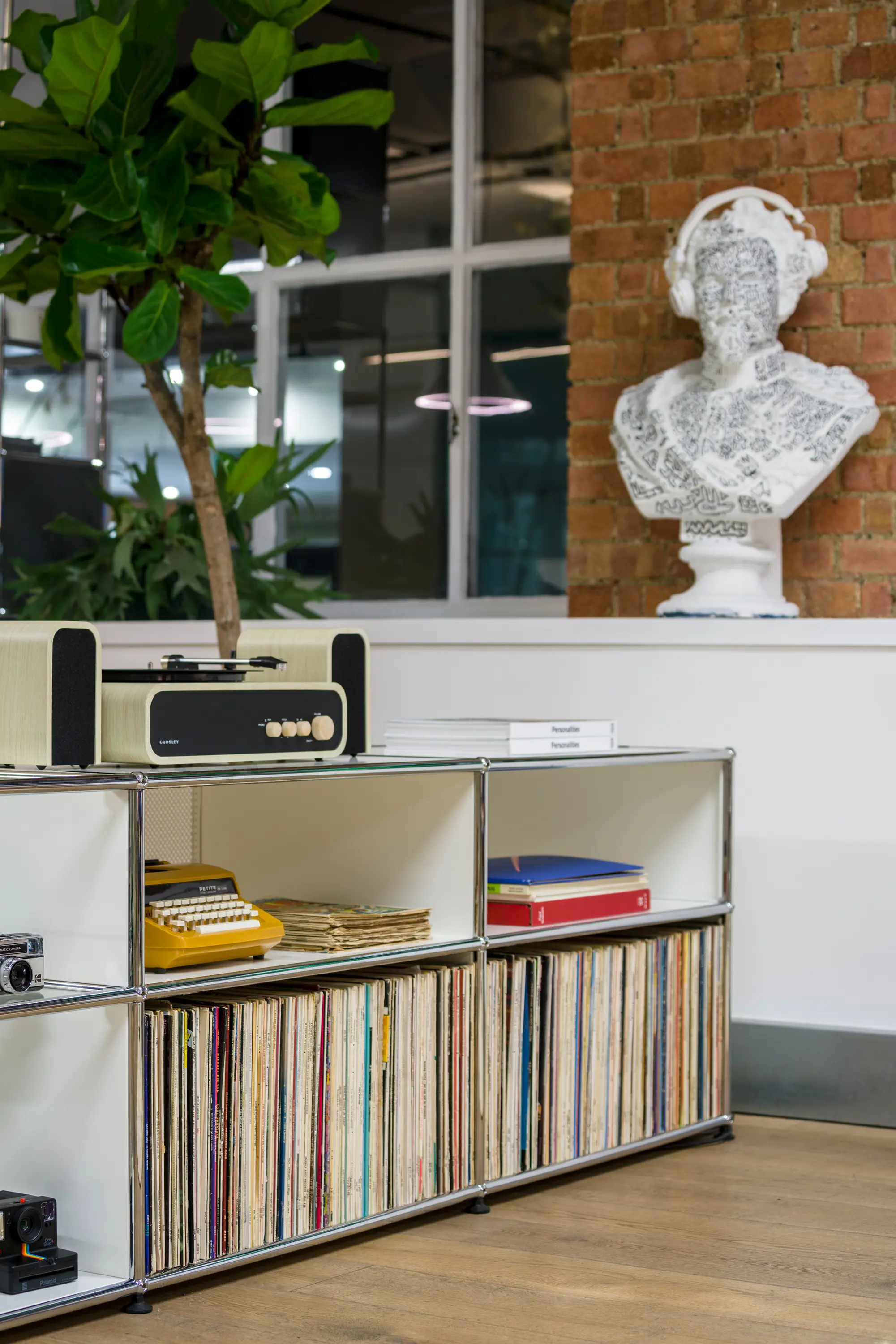 USM HALLER MEDIA | PURE WHITE - Sideboards from USM | Architonic