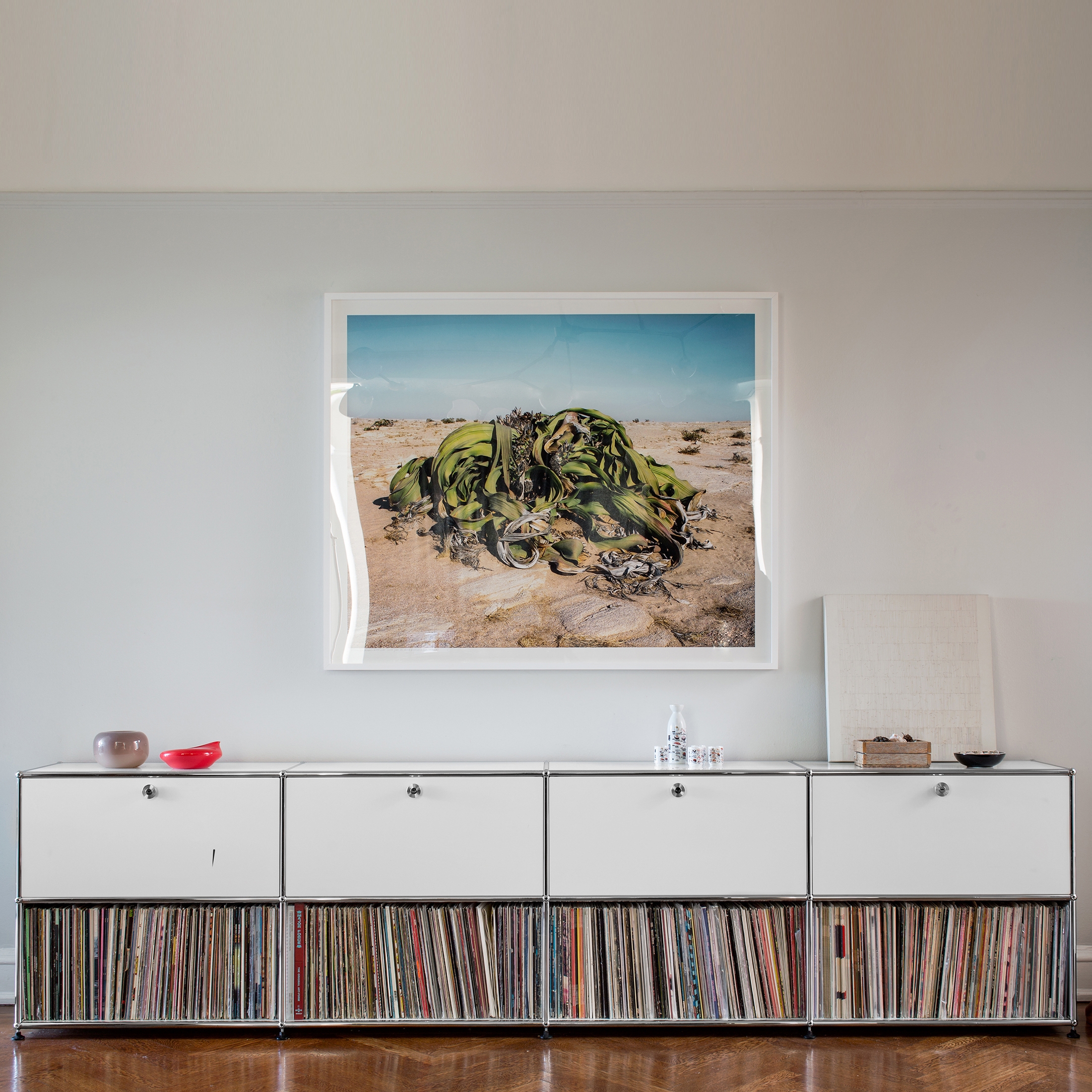 Display product USM Haller Sideboard | Pure White from manufacturer USM