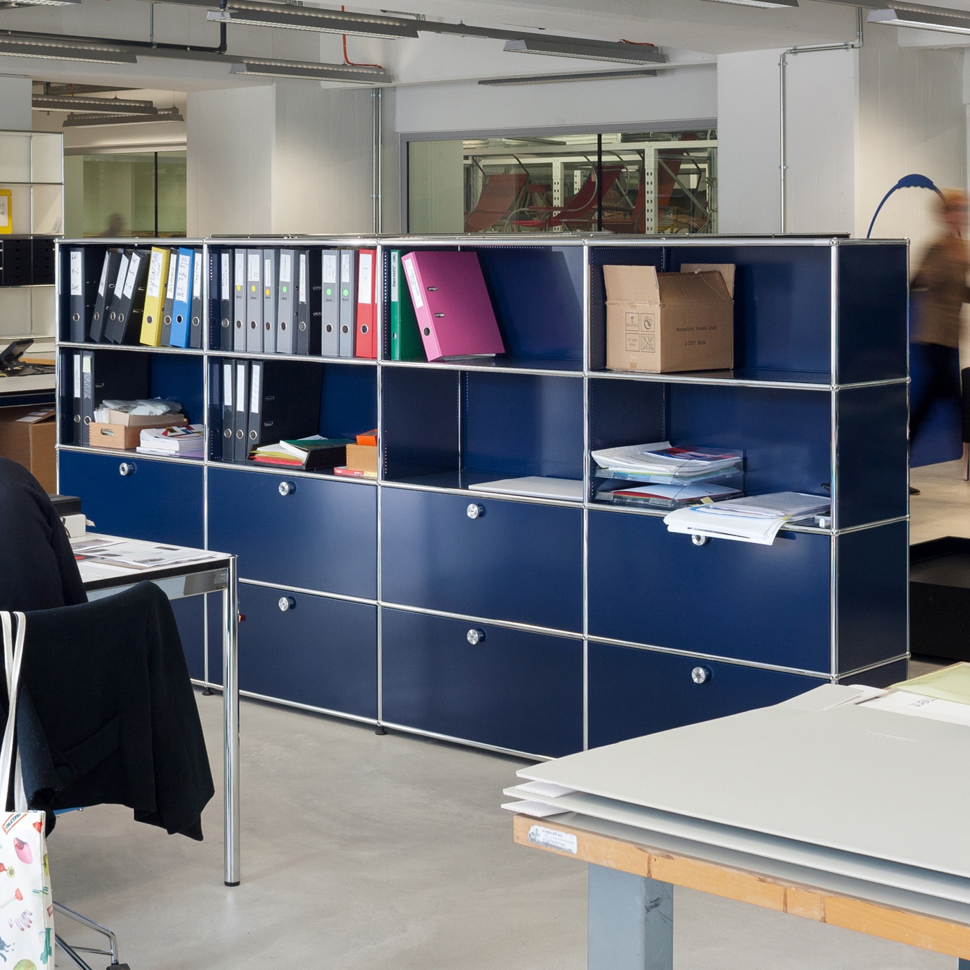 Afficher le produit USM Haller Storage | Steel Blue du fabricant USM