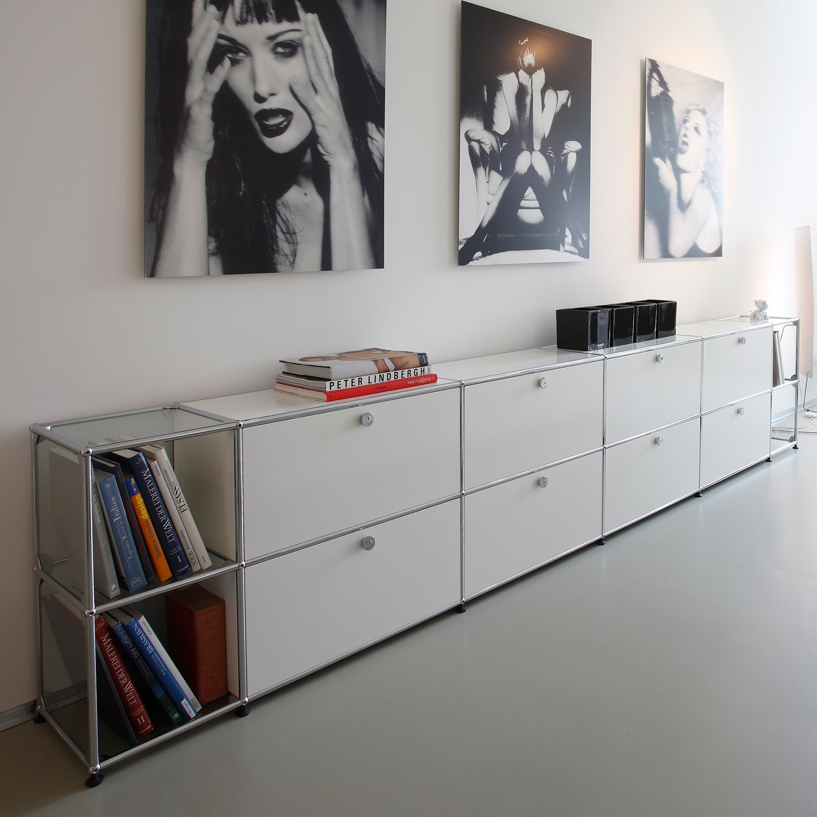 Vertoon produk USM Haller Sideboard | Pure White van vervaardiger USM