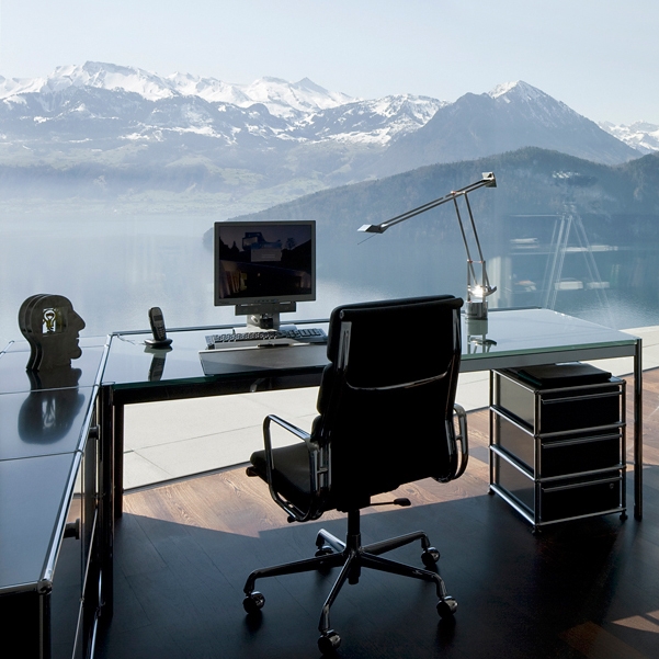 Mostra il prodotto USM Haller Table | Transparent Glass del produttore USM