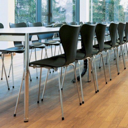 Produkt USM Haller Tisch | Perlgrau des Herstellers USM anzeigen