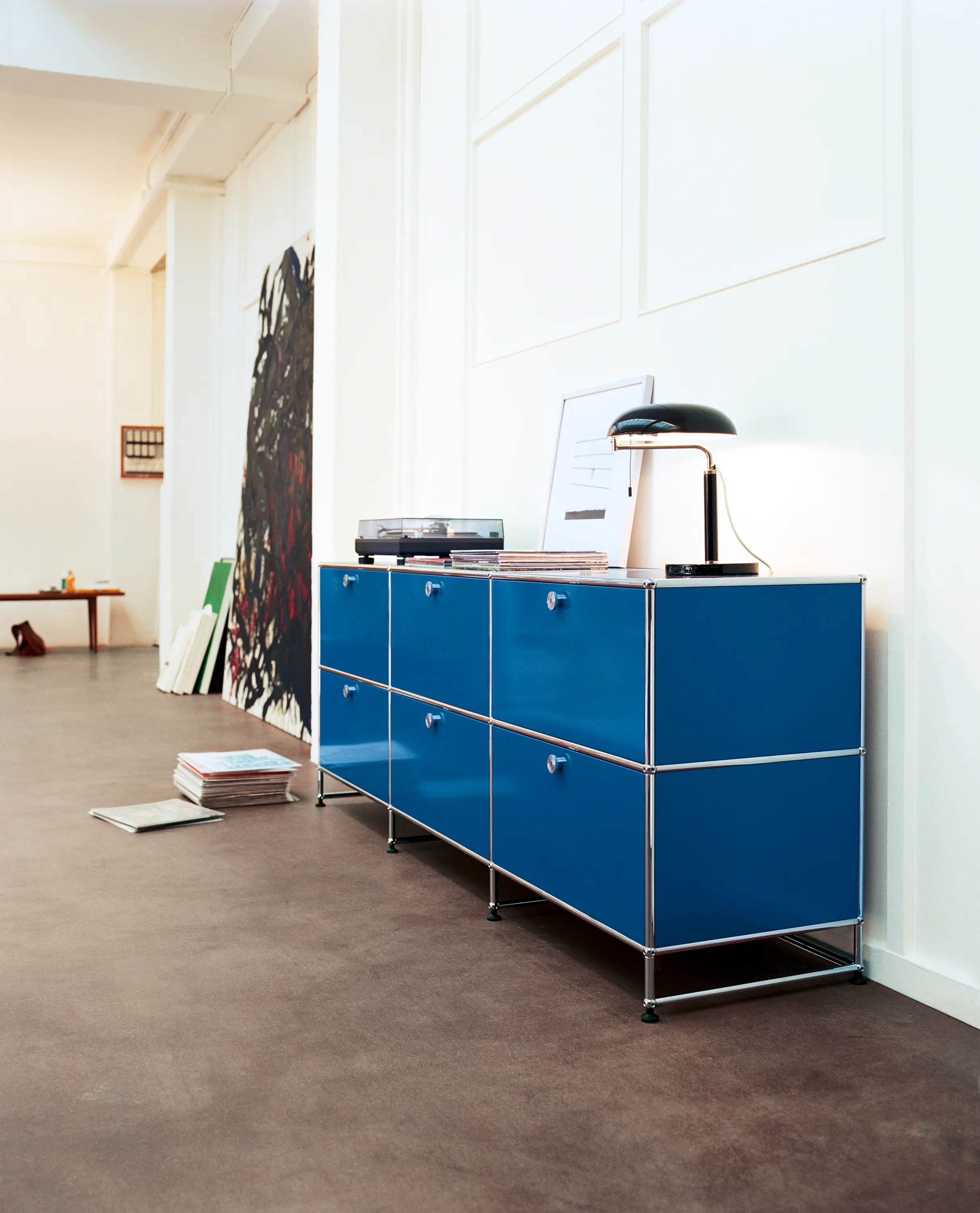 USM - USM Haller Media | Gentian Blue