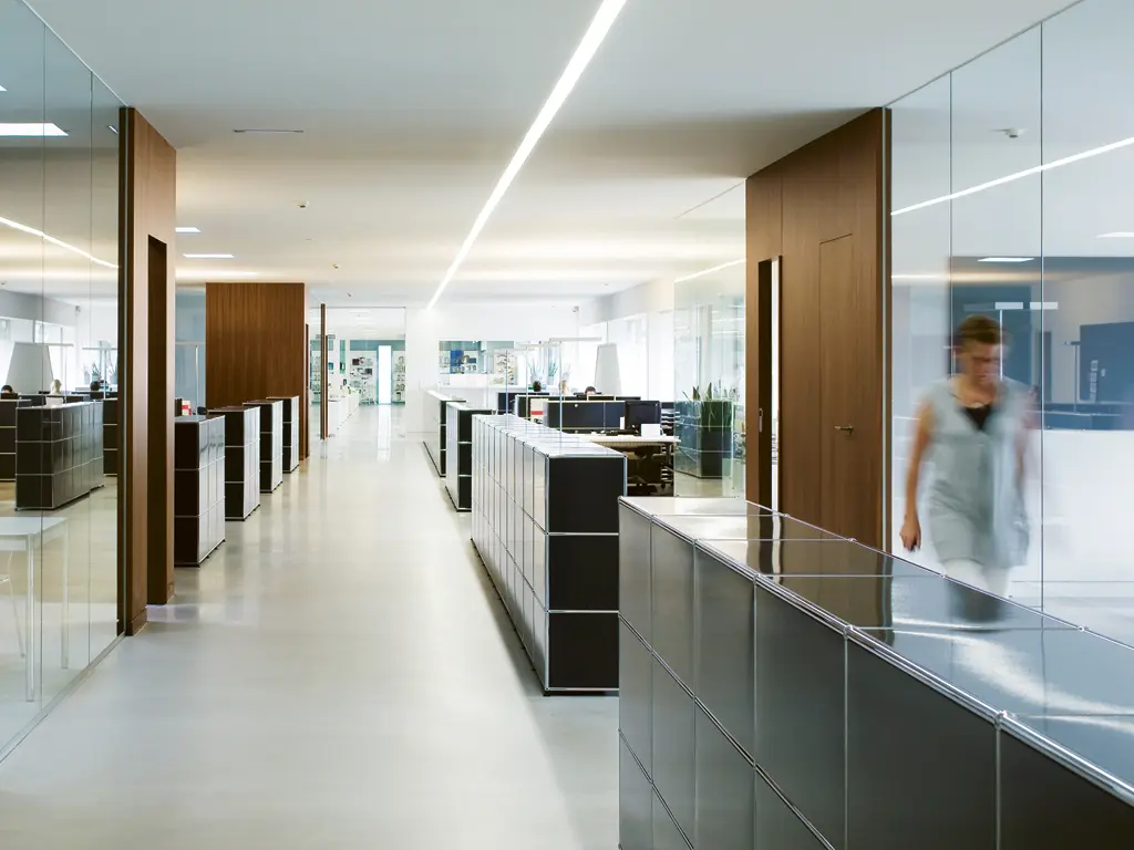 USM - USM Haller Reception Station | Graphite Black