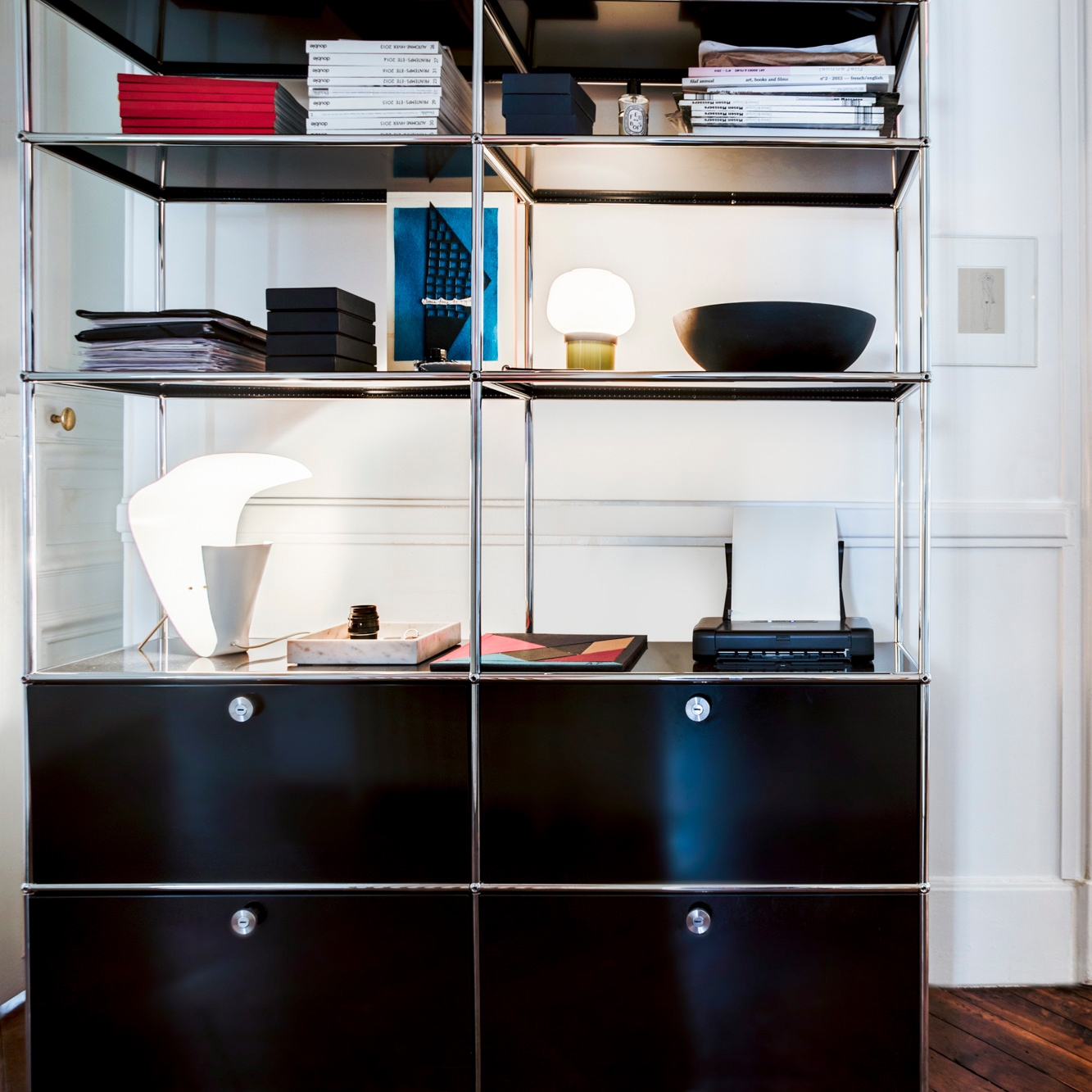 Mostrar el producto USM Haller Storage | Graphite Black del fabricante USM