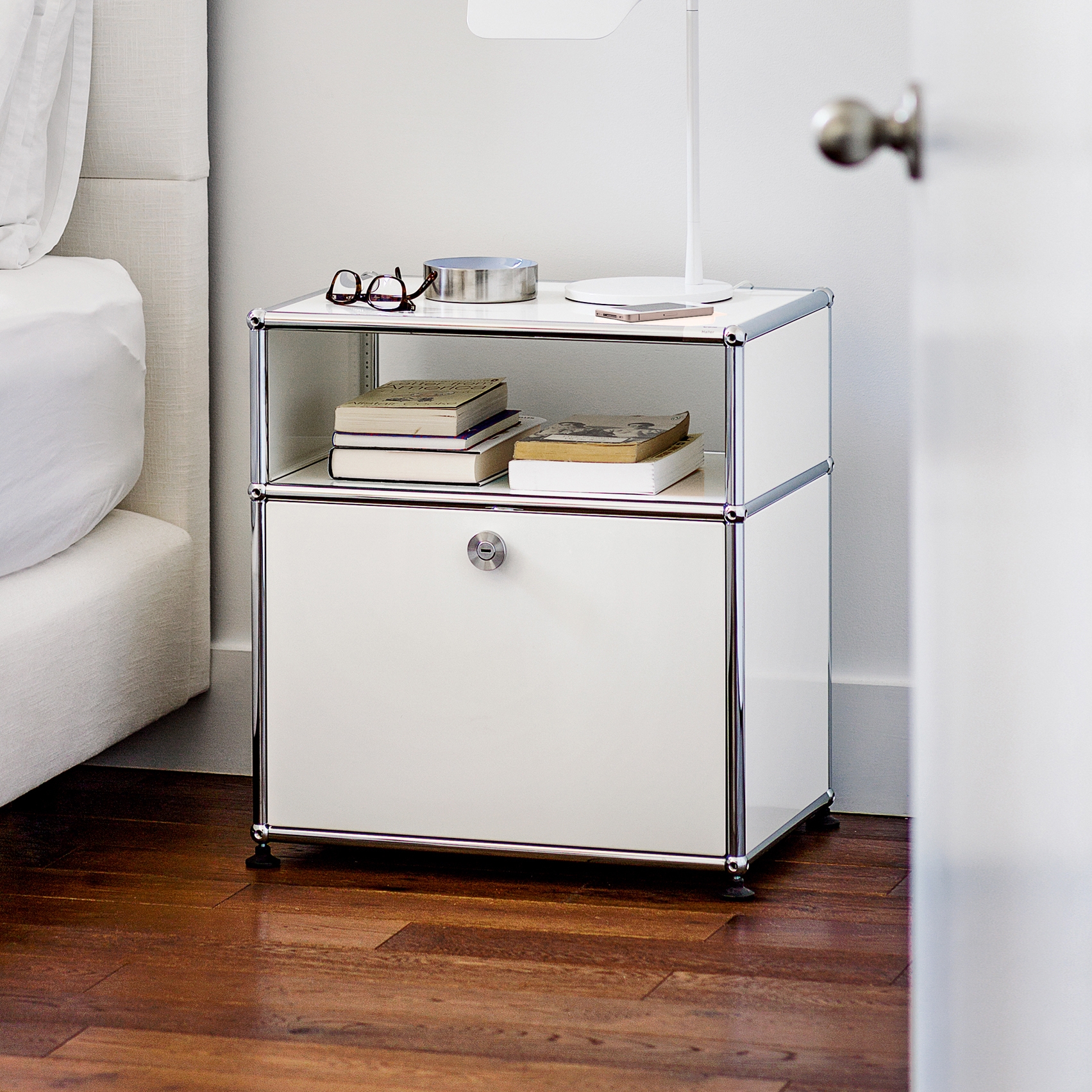USM Haller Nightstand | Pure White
