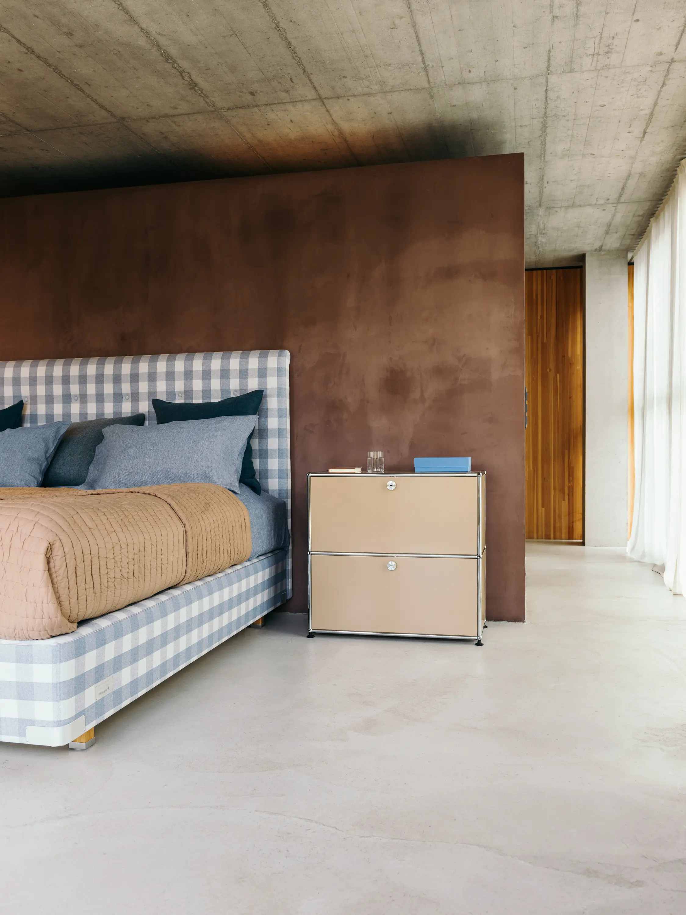 USM - USM Haller Nightstand | USM Beige