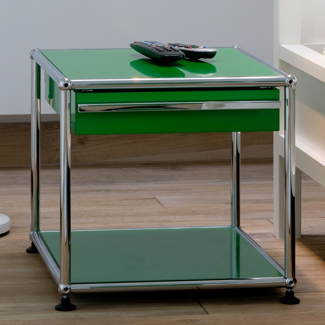 Afficher le produit USM Haller Nightstand | USM Green du fabricant USM