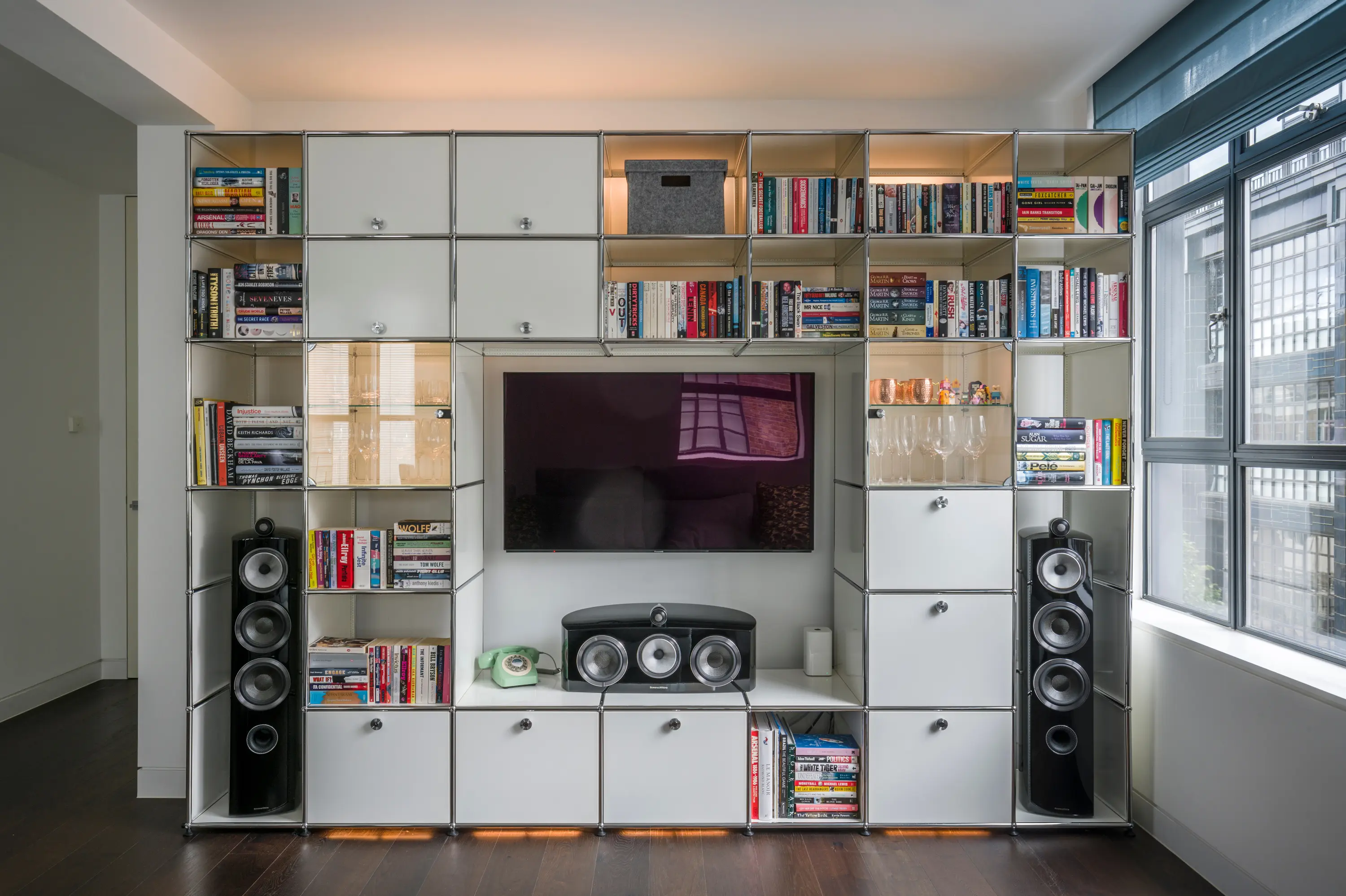 USM - USM Haller Storage | Pure White