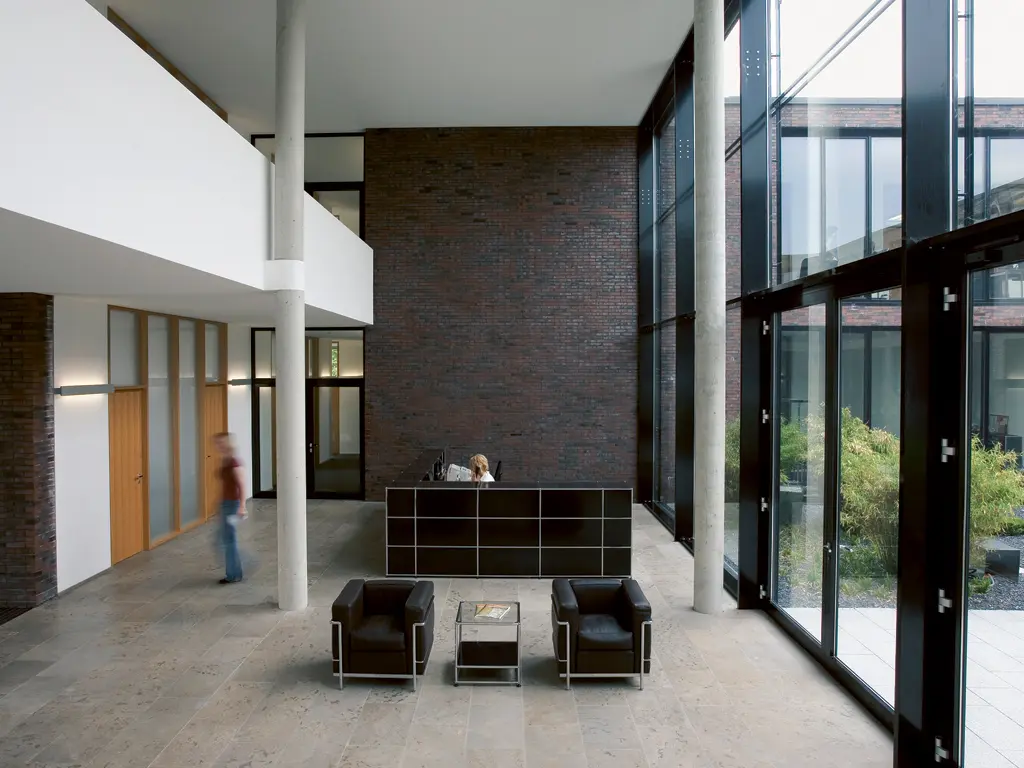 USM - USM Haller Reception Station | Graphite Black