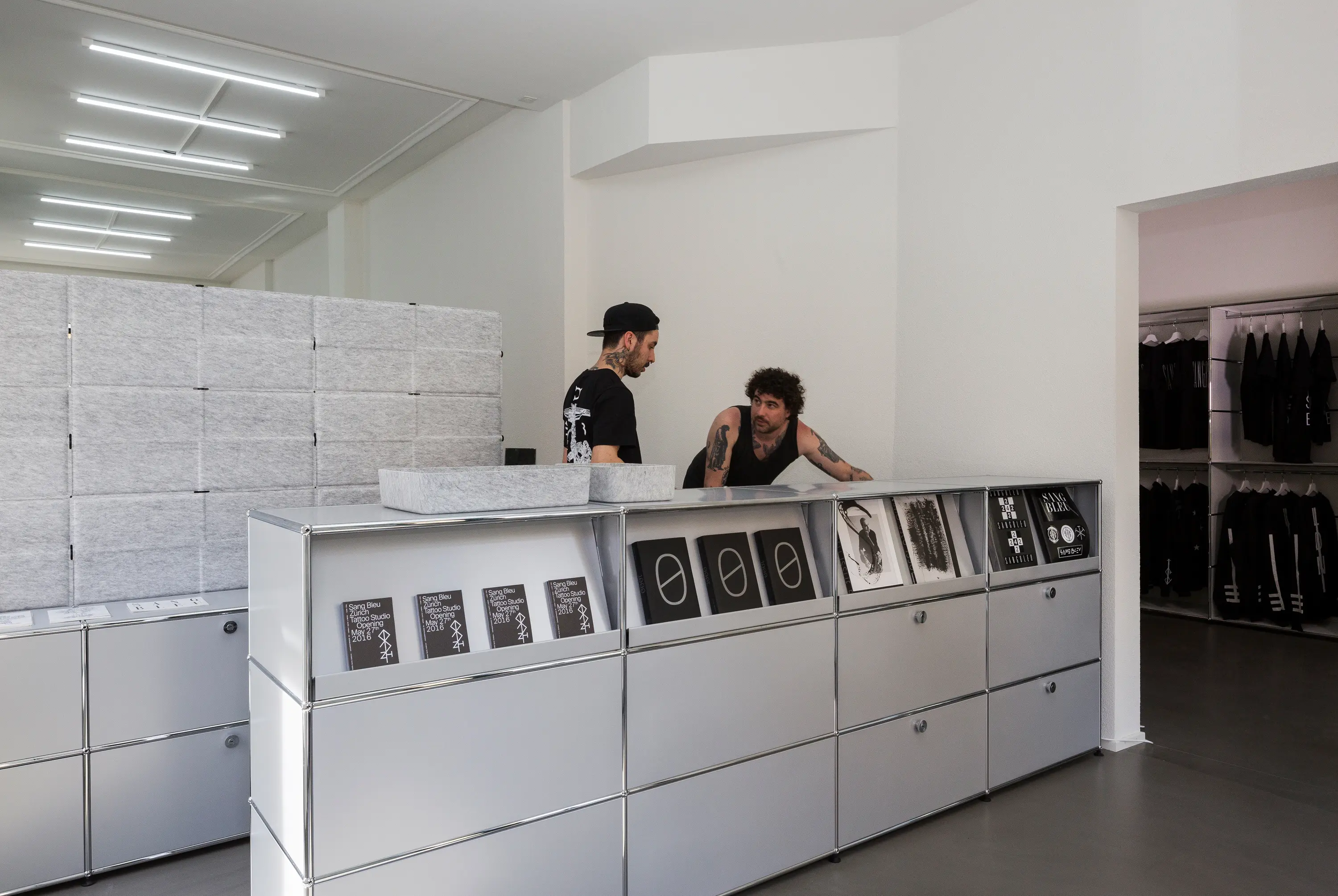 USM - USM Haller Reception station | Light Gray