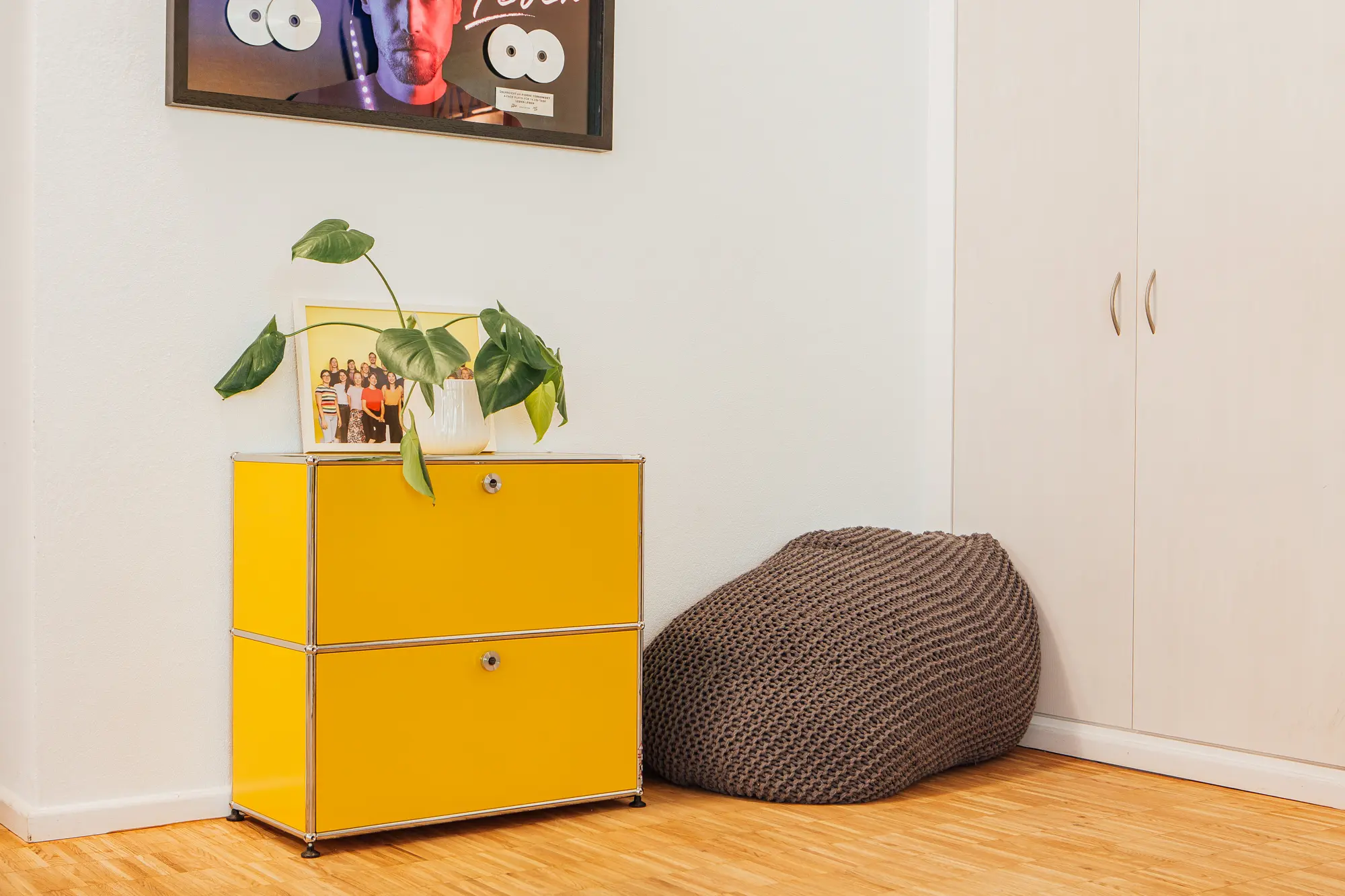 USM - USM Haller Credenza | Golden Yellow