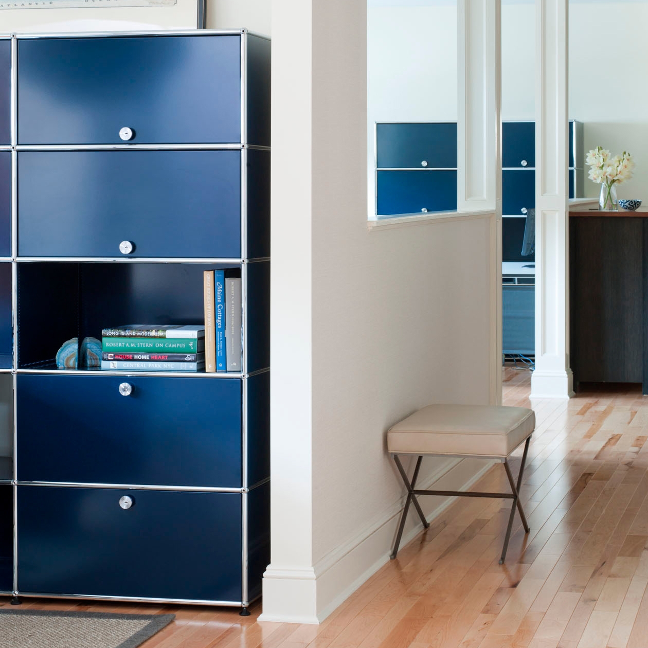Mostra il prodotto USM Haller Credenza | Steel Blue del produttore USM