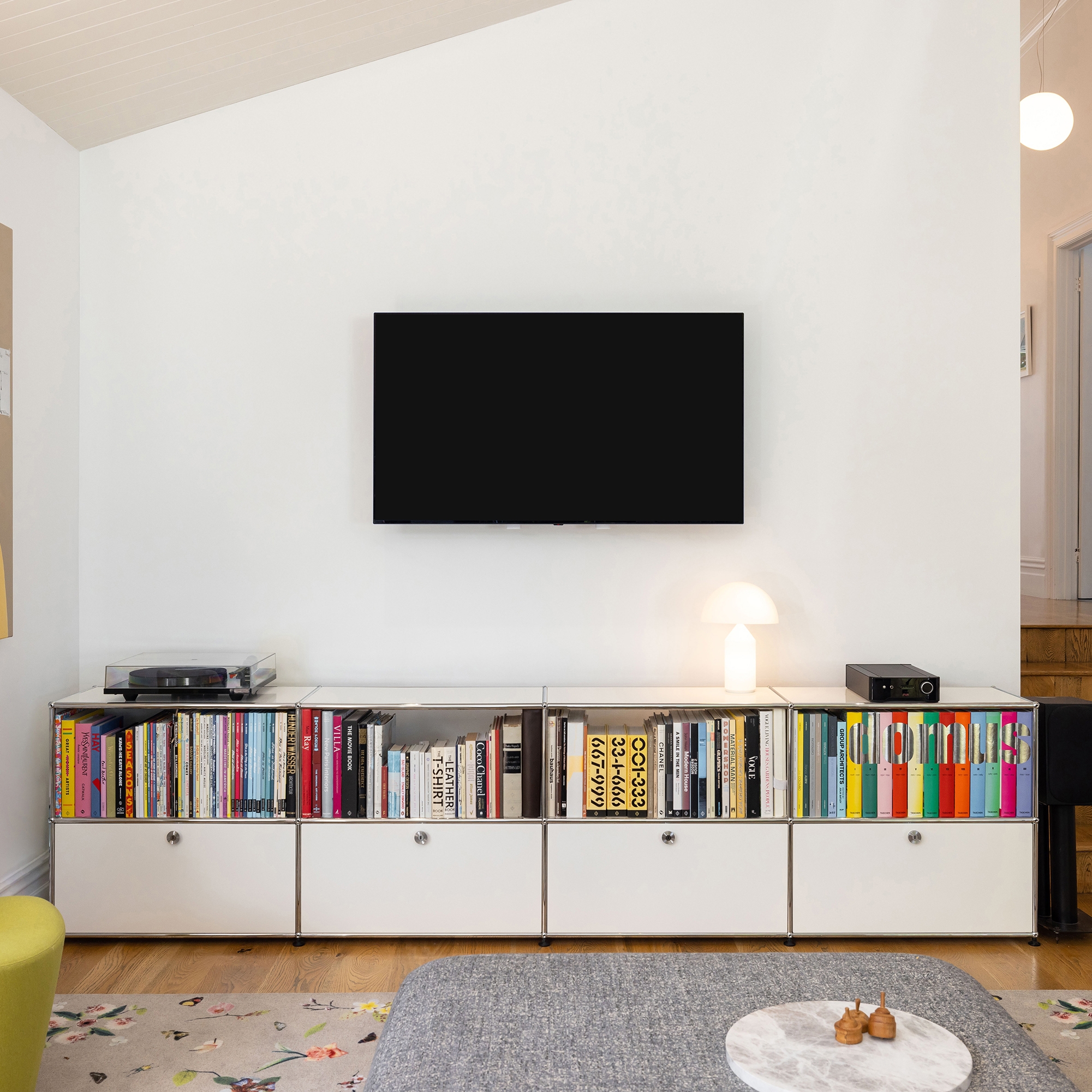 Mostra il prodotto USM Haller Media | Pure White del produttore USM