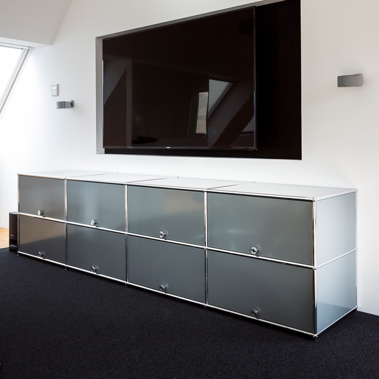 Display product USM Haller Media | Mid-gray from manufacturer USM