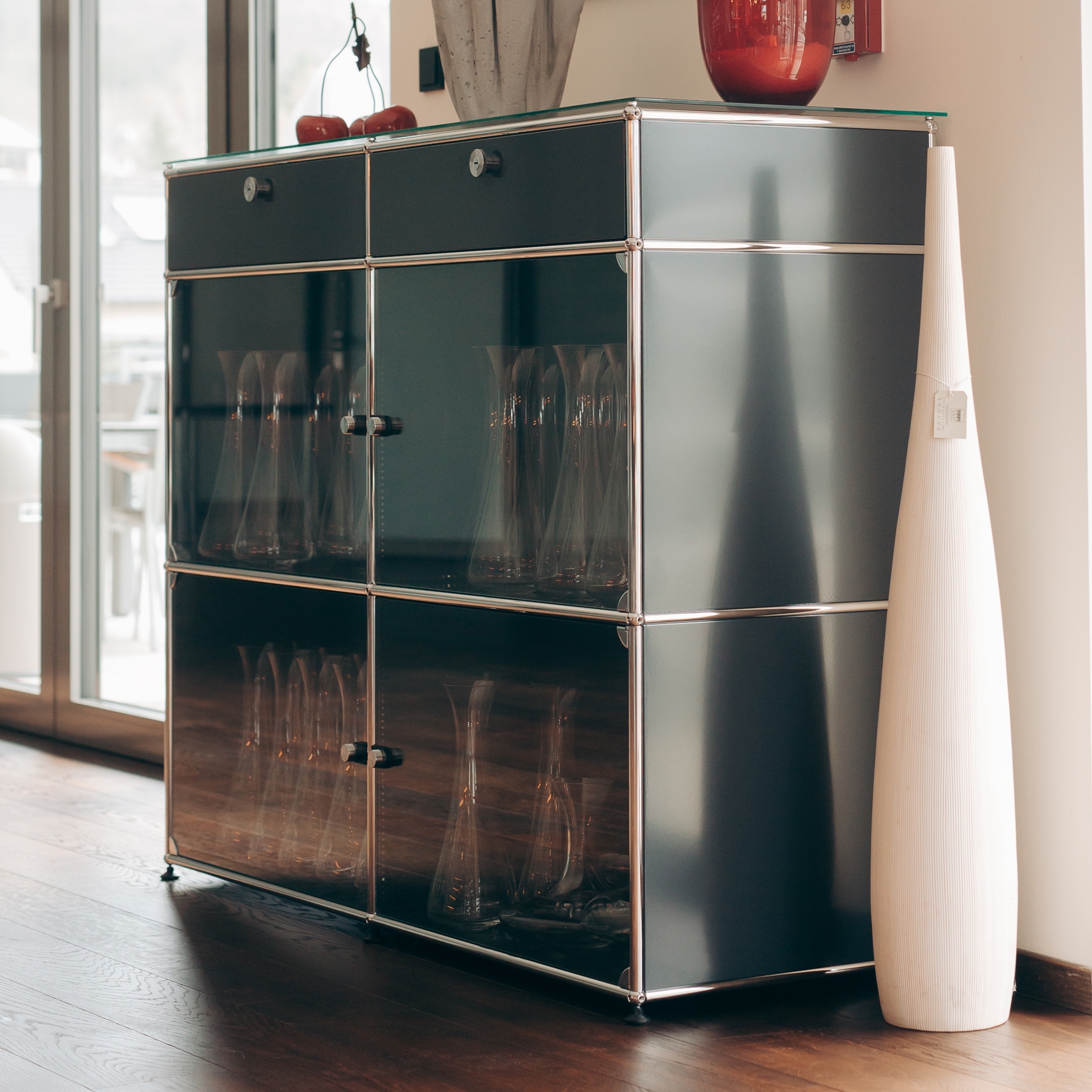 Display product USM Haller Storage | Anthracite from manufacturer USM